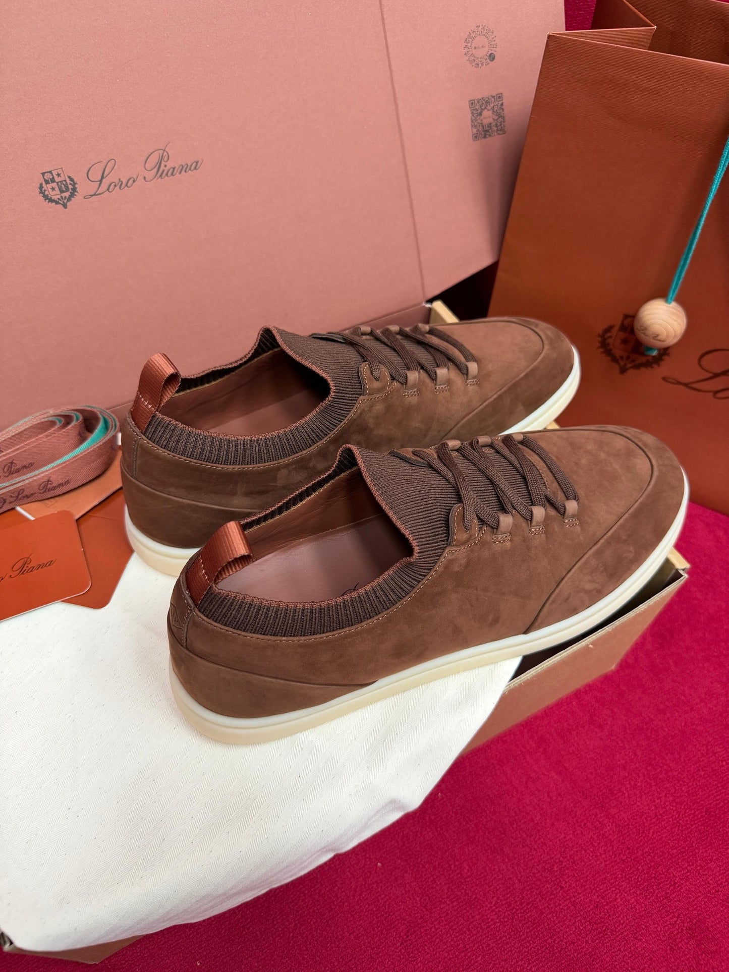 LP Sneaker