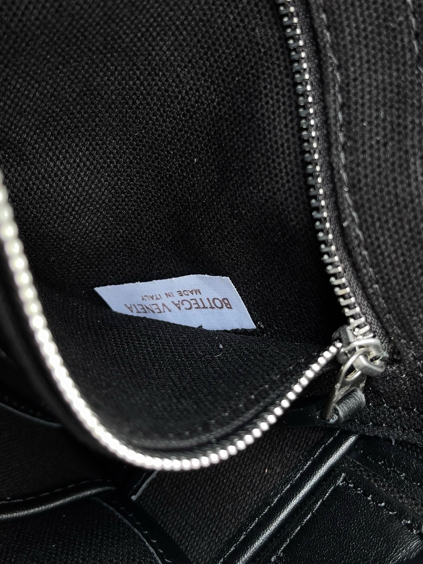 BV Intrecciato Cassette Shoulder Bag
