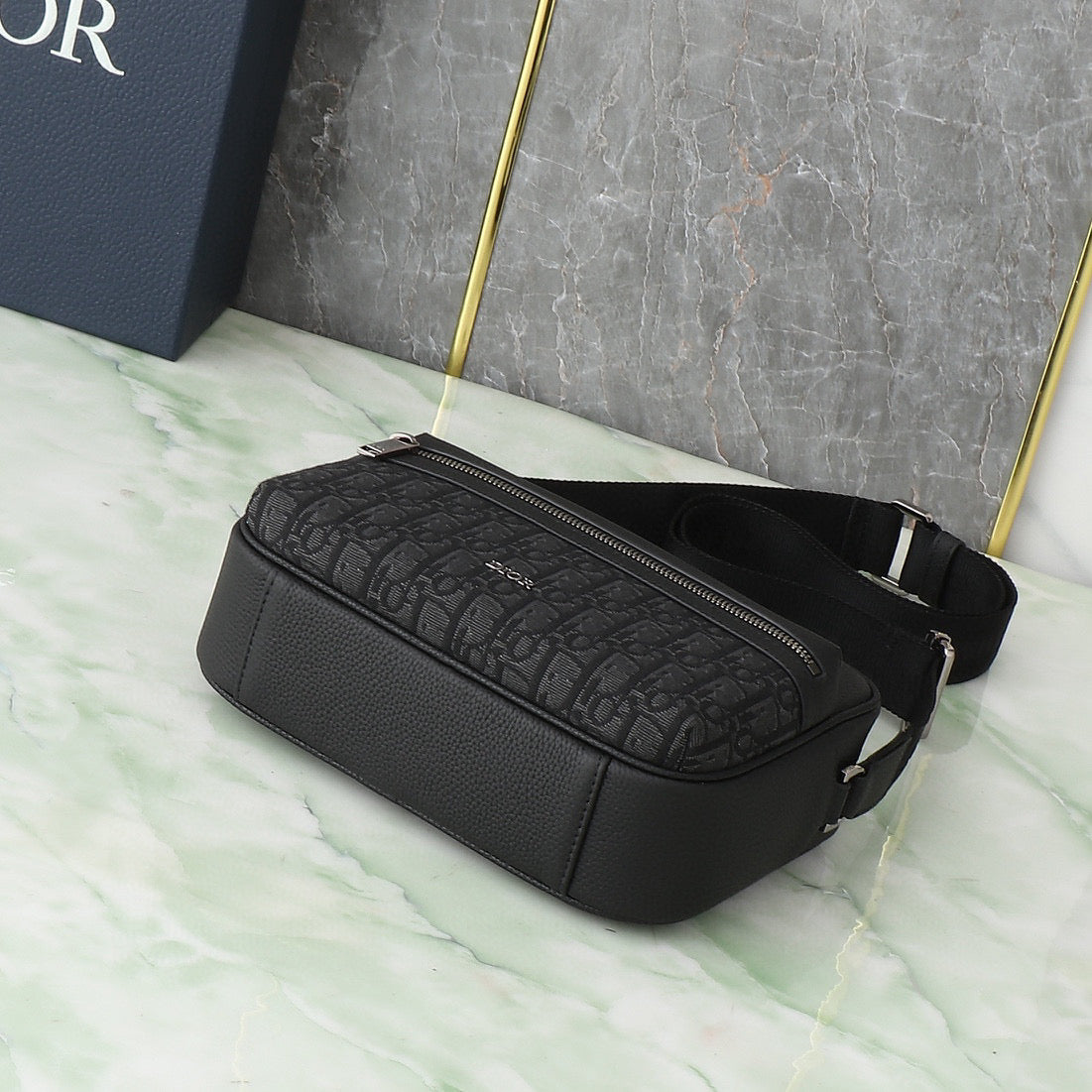 Dior Rider 2.0 Zipped Messenger Bag