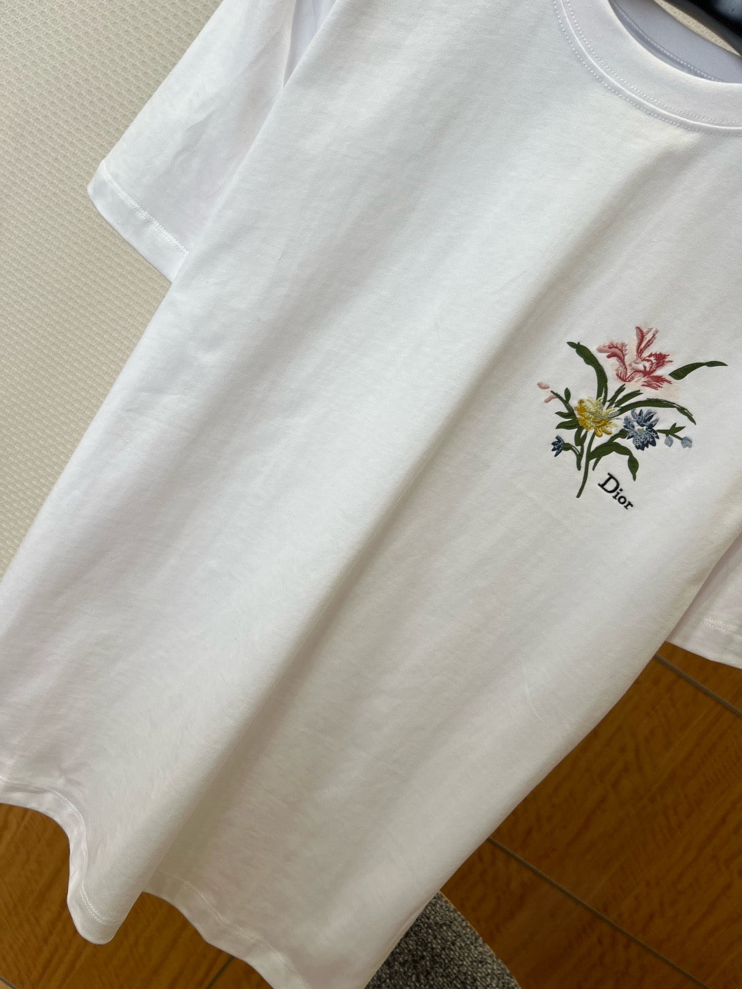 Dior T-shirt