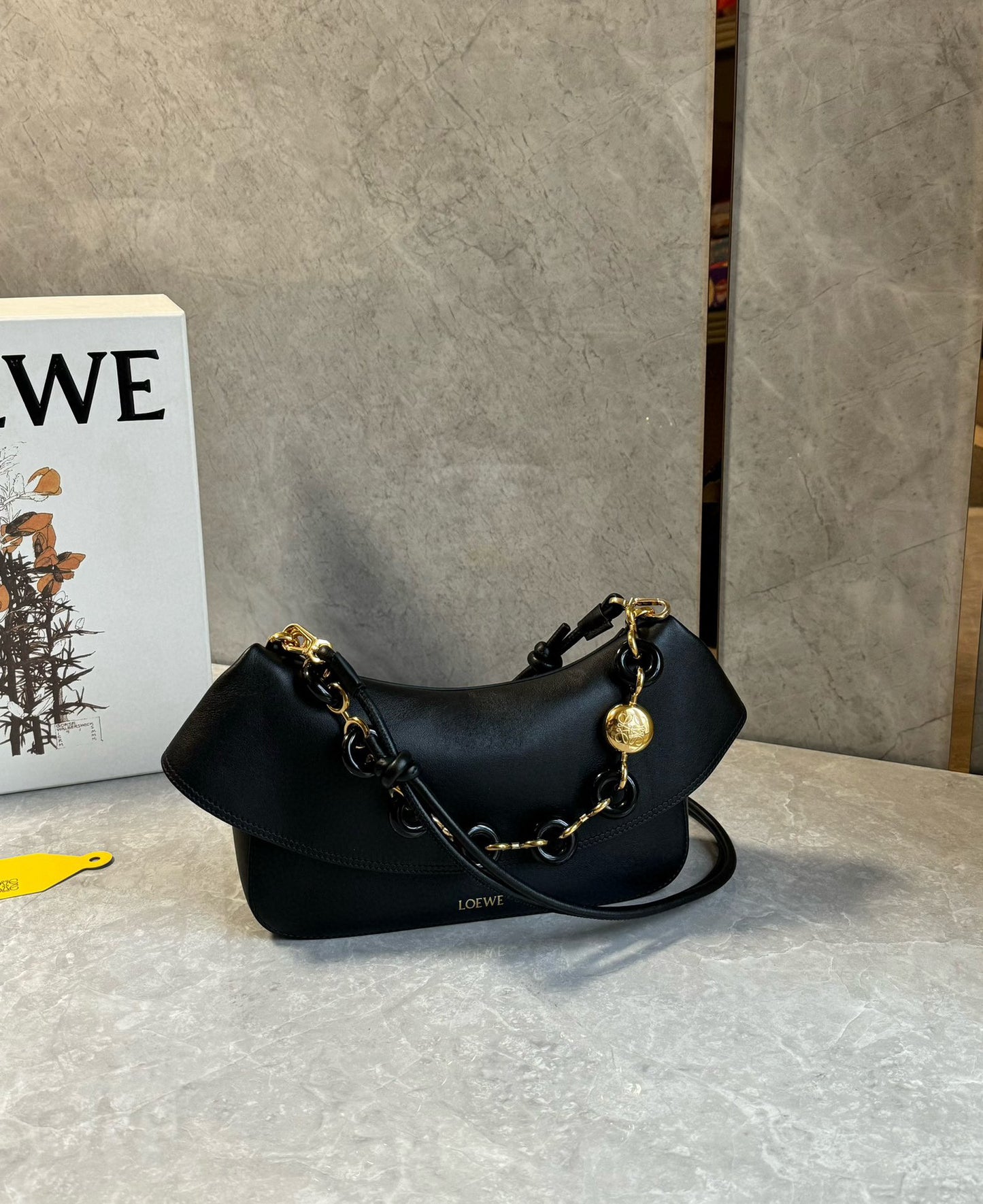Loewe Ola Handbag(26x13x18cm)