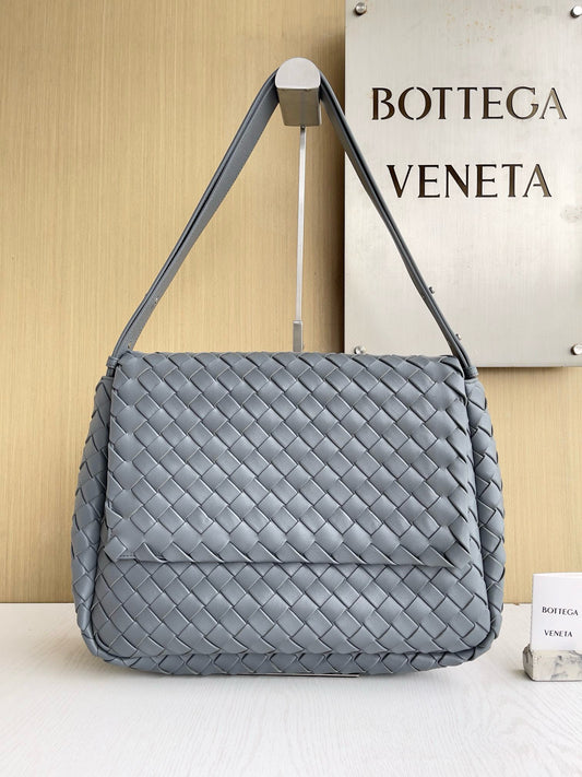 Bottega Veneta Shoulder Bag