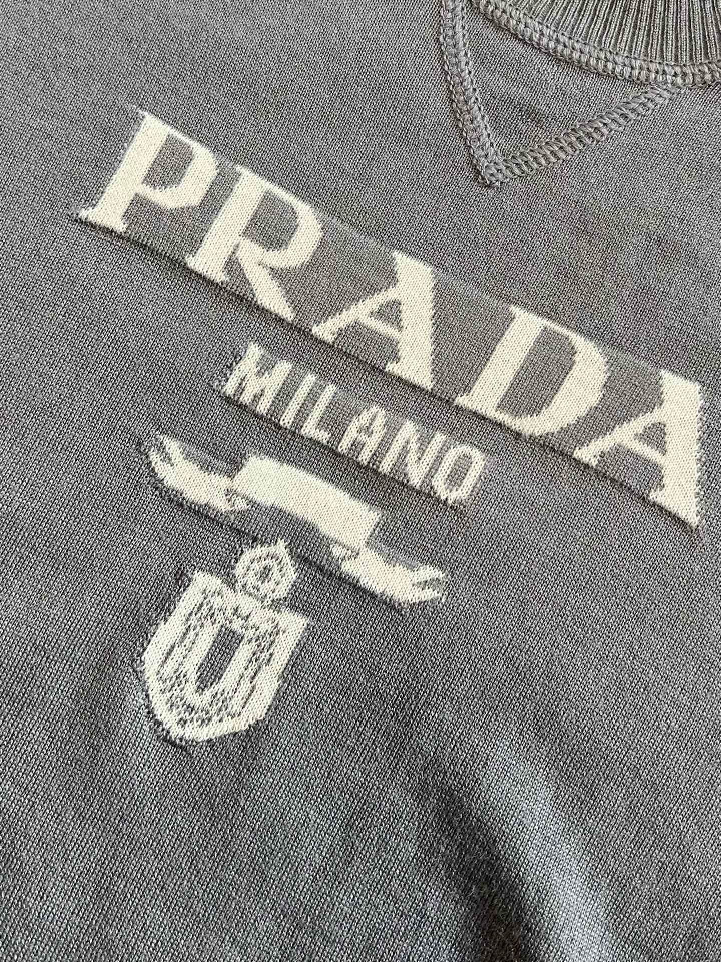 Prada T-Shirt