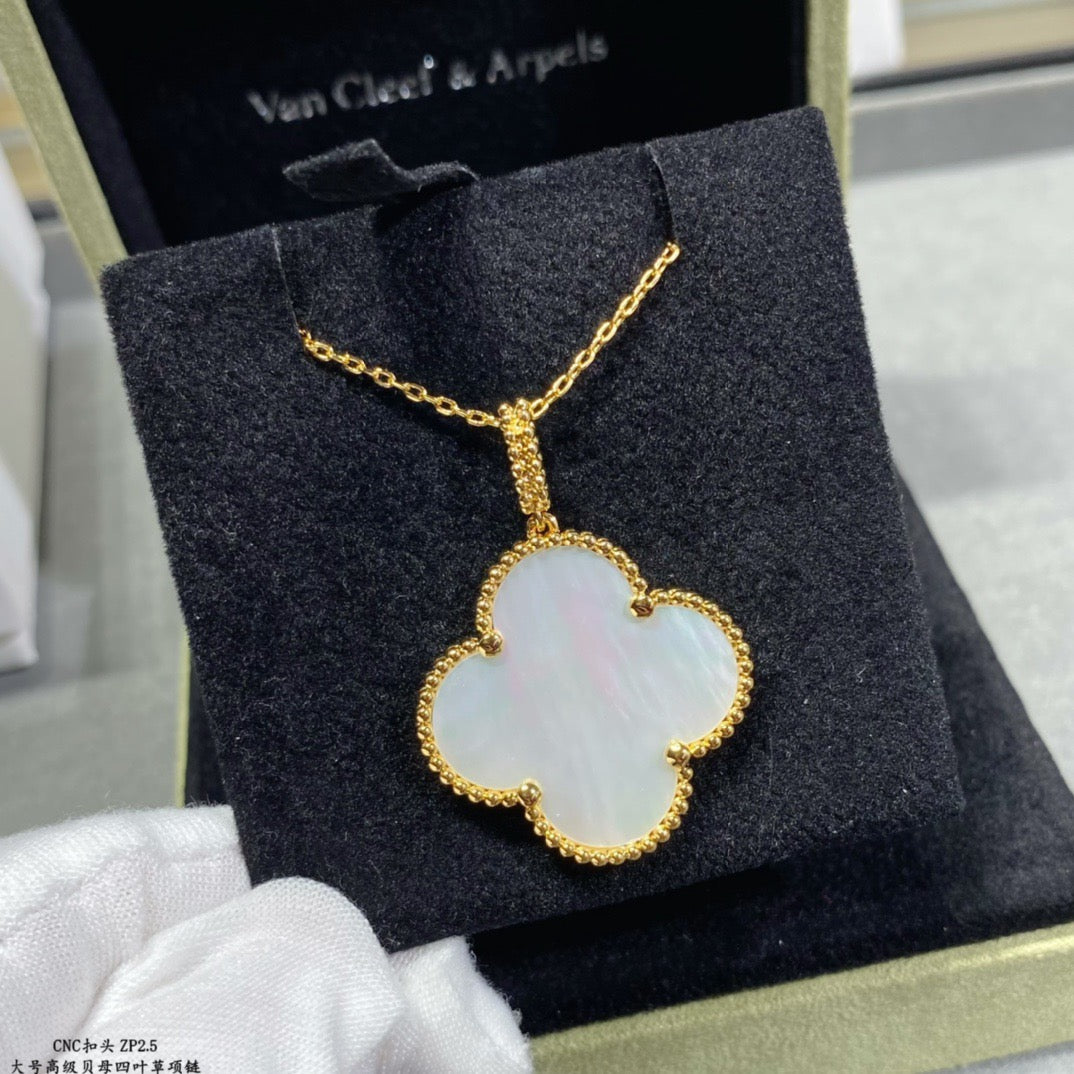 Van Cleef & Arpels Necklace