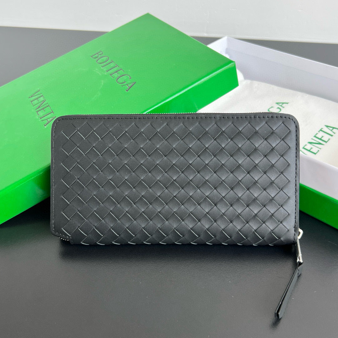 Bottega Veneta Long Zipped Wallet