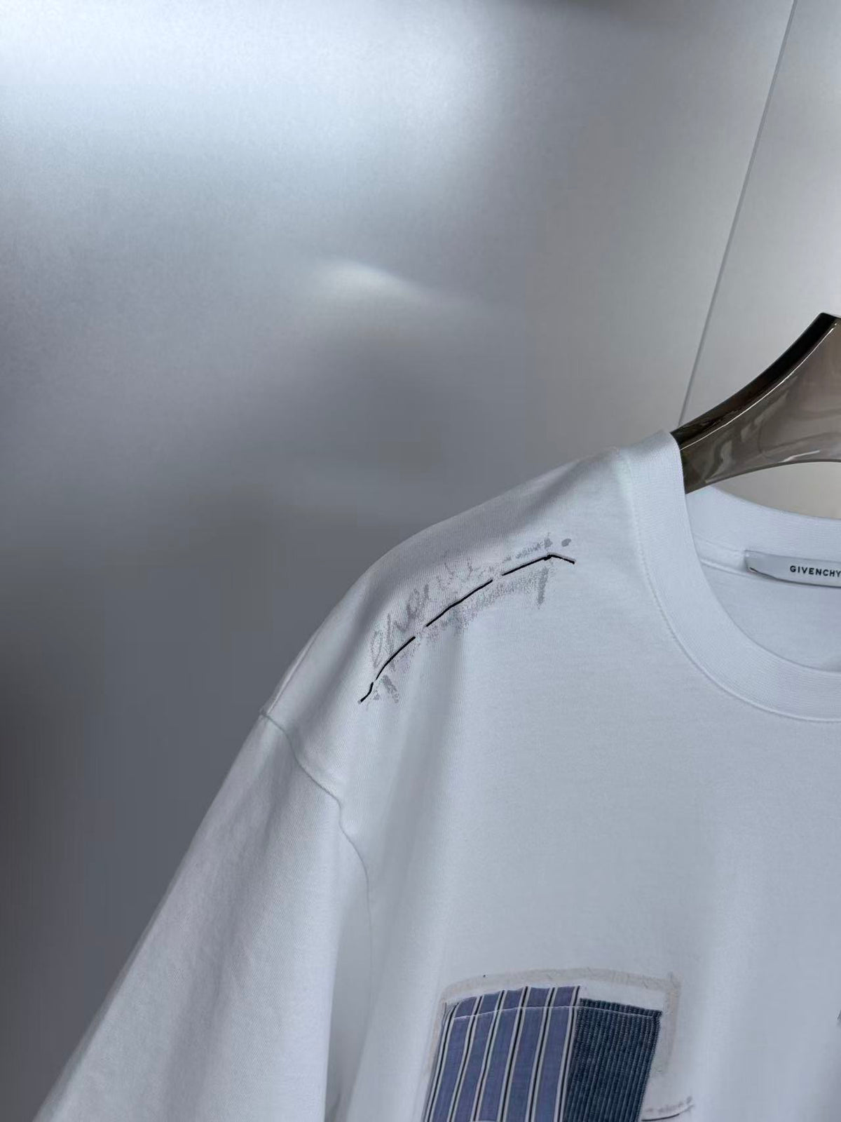 Givenchy T-Shirt