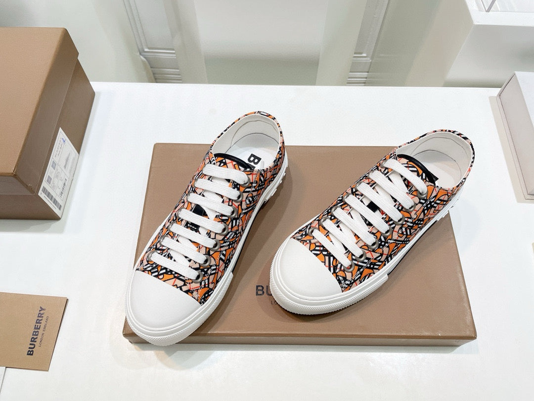 Burberry Sneakers