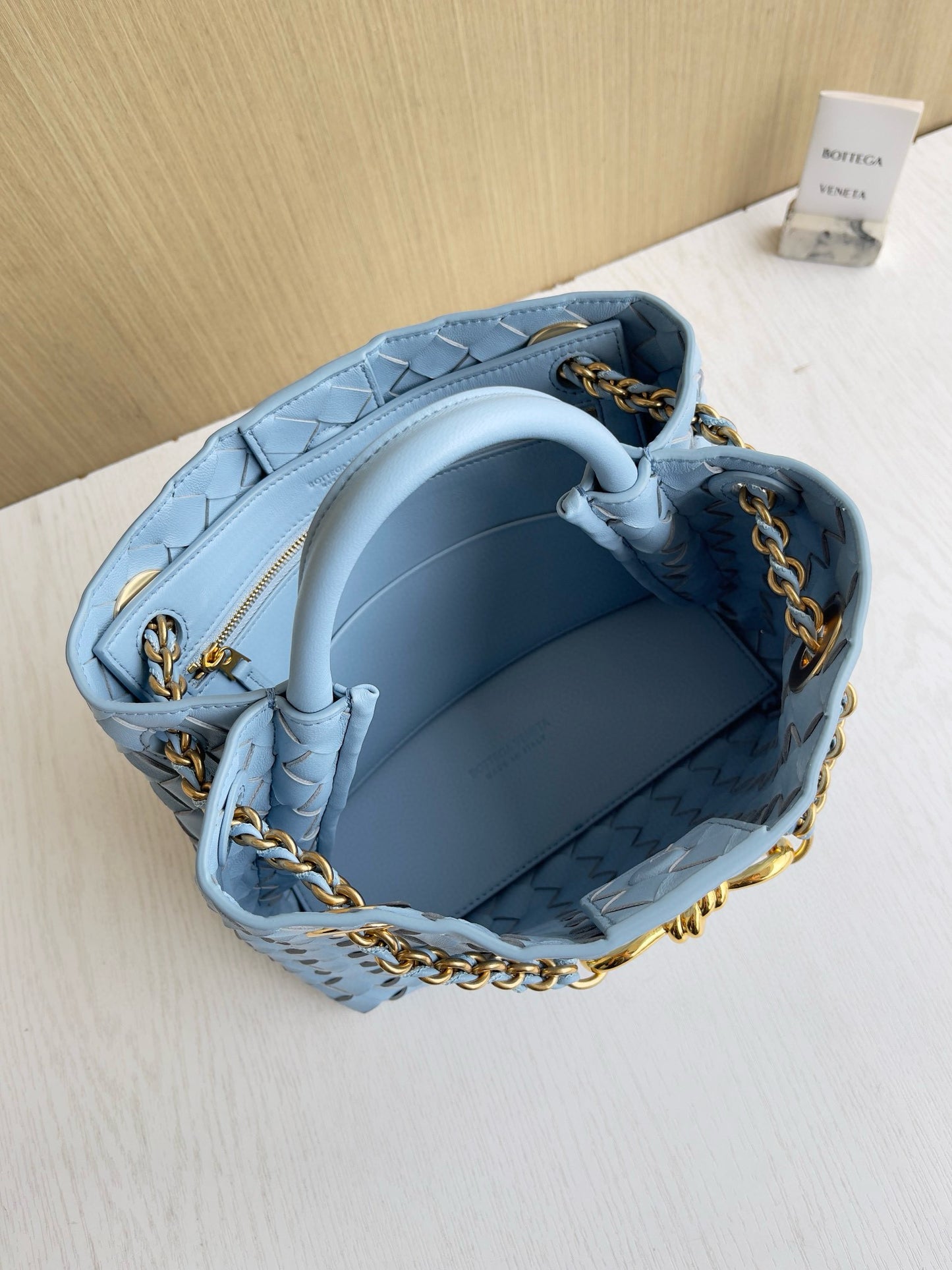 BV Andiamo Chain Bag 25x22x10.5cm