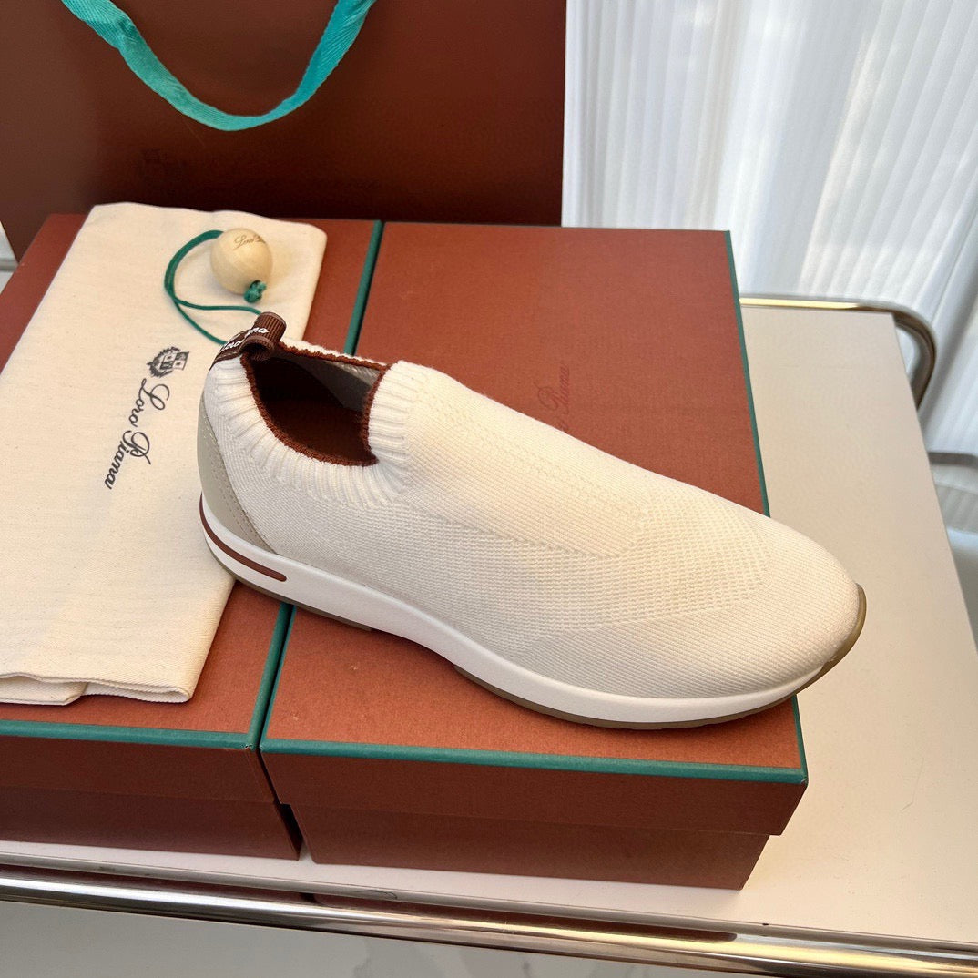 LP Sneakers