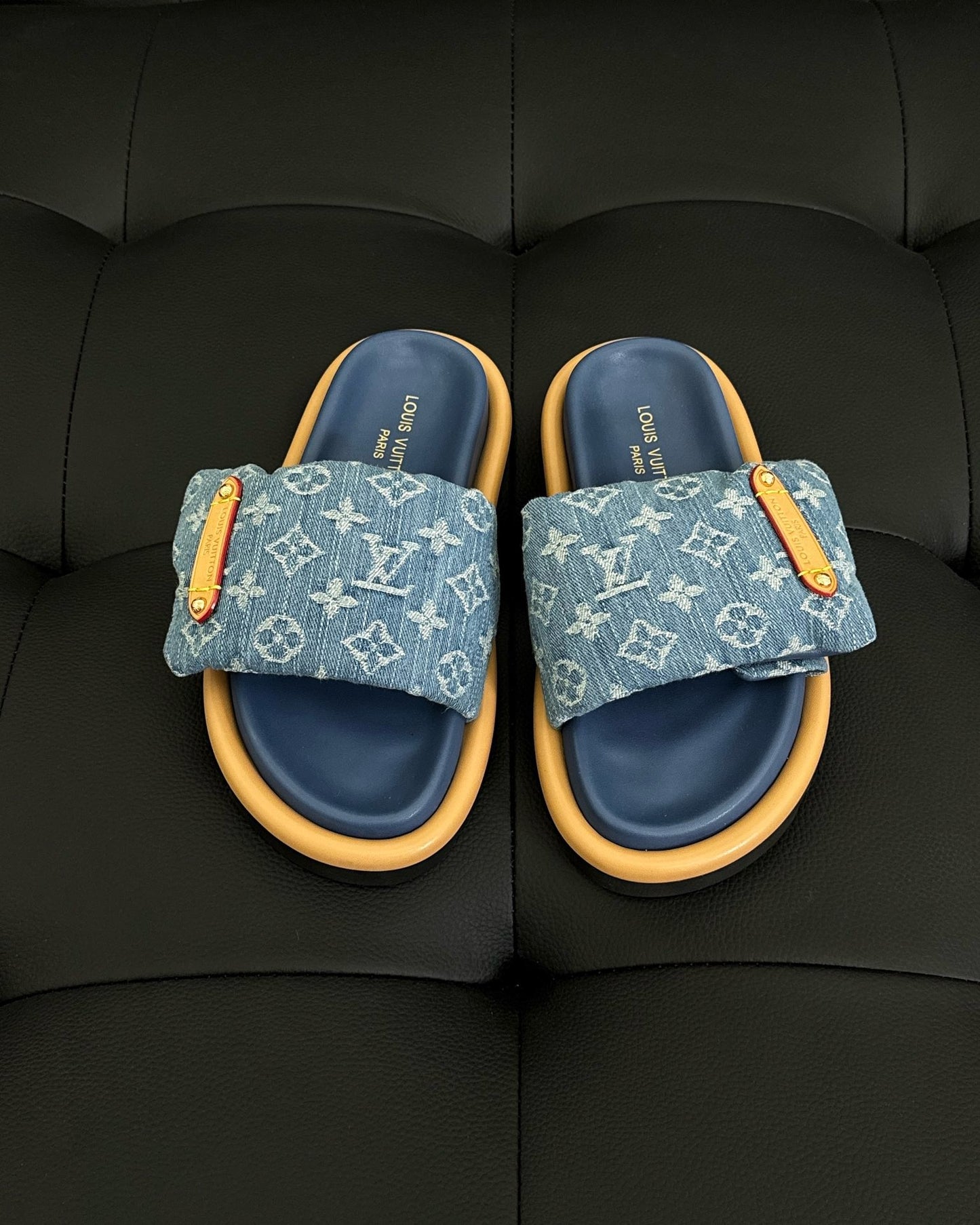 Lv Sandals