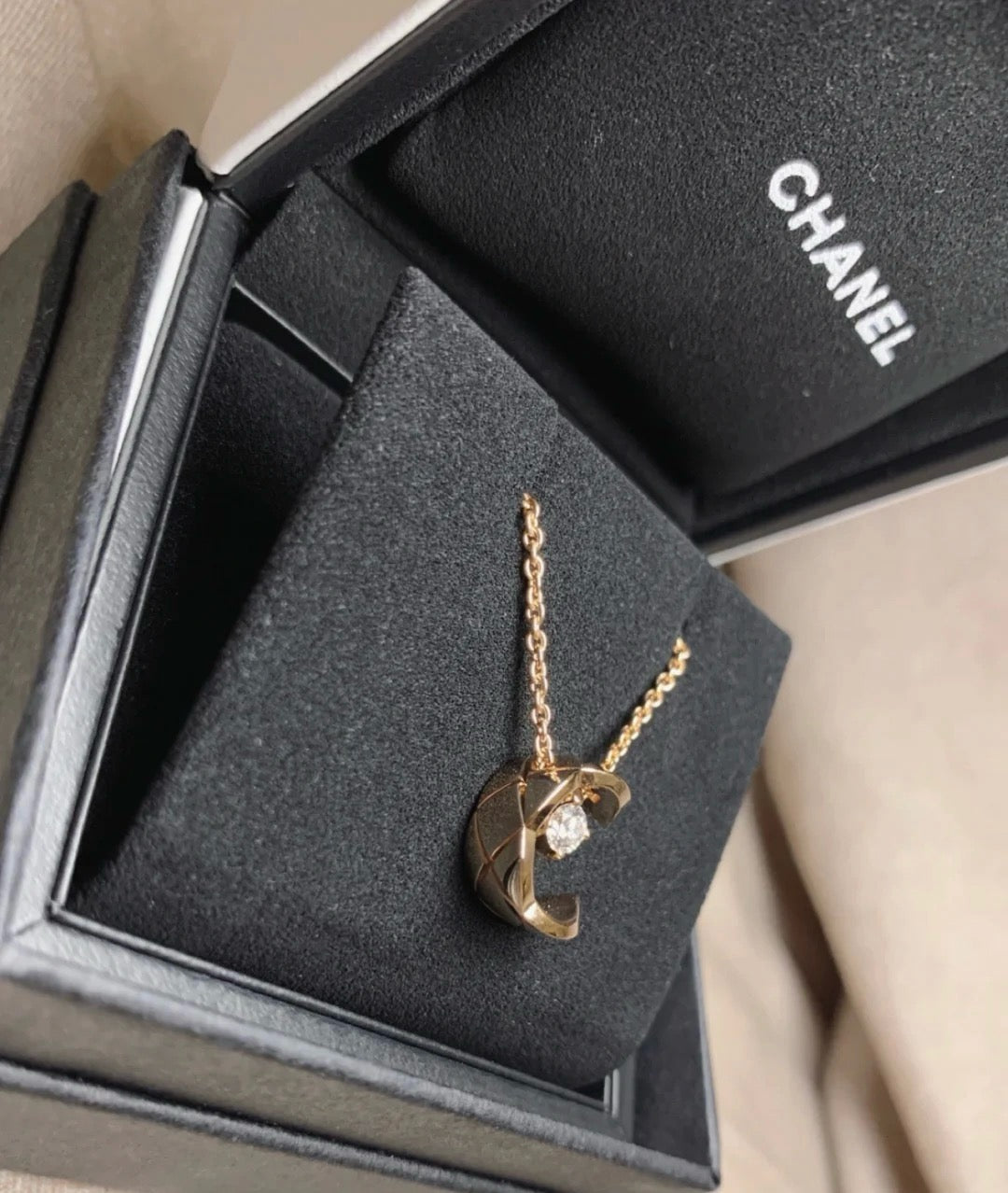 Collar Chanel