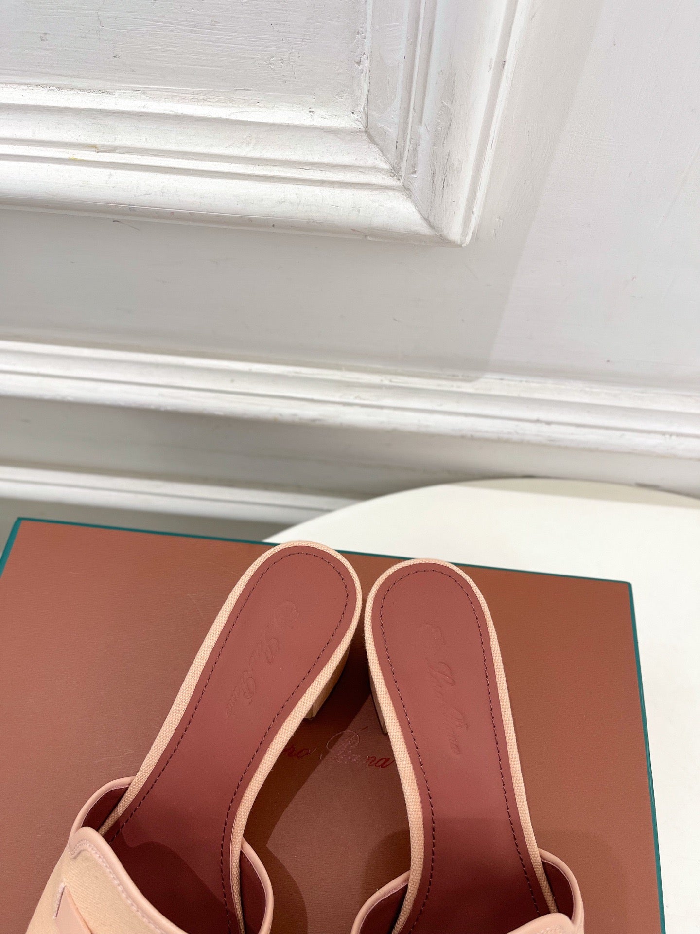 LP Sandals