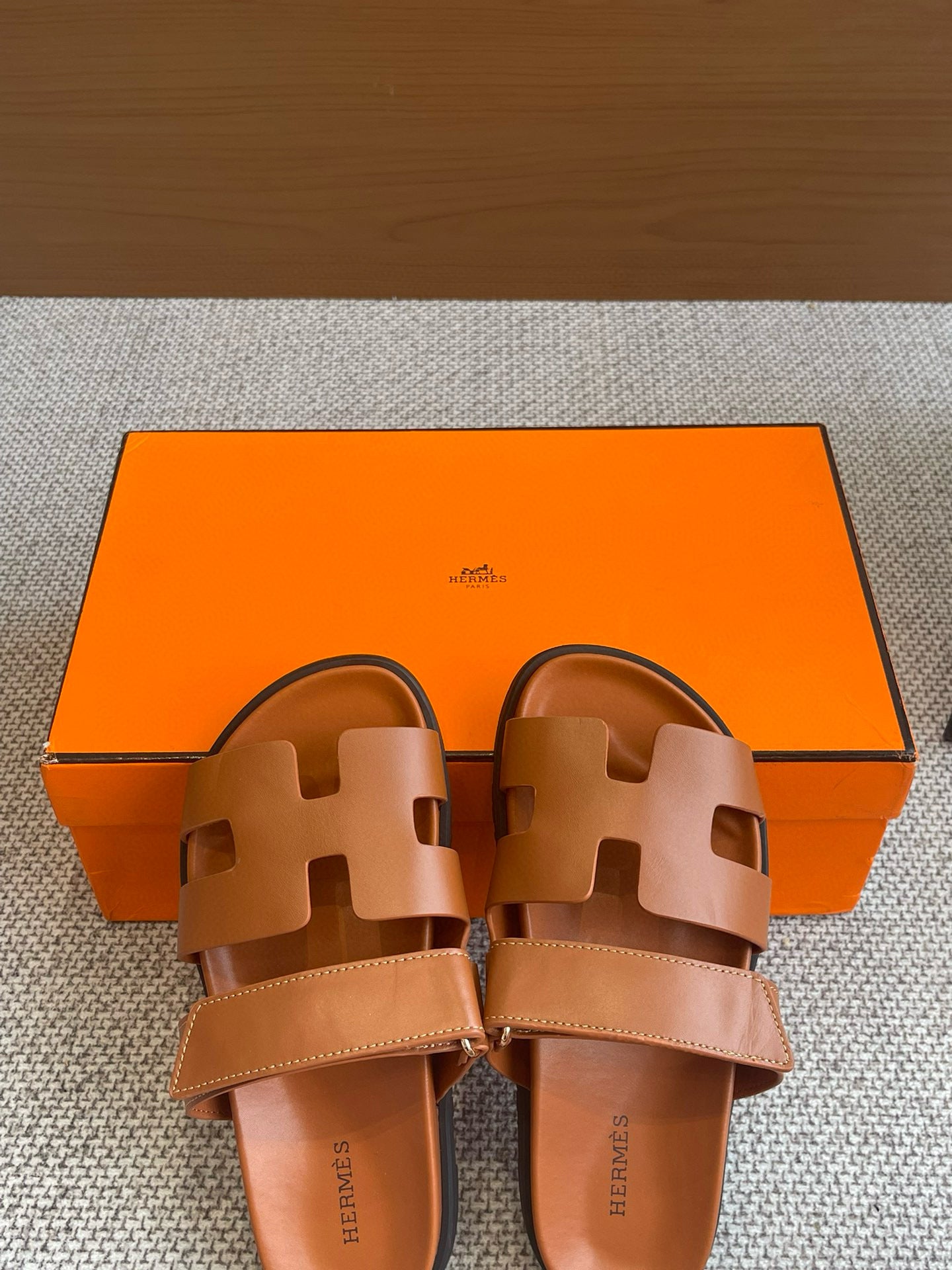 Sandalias Hermés