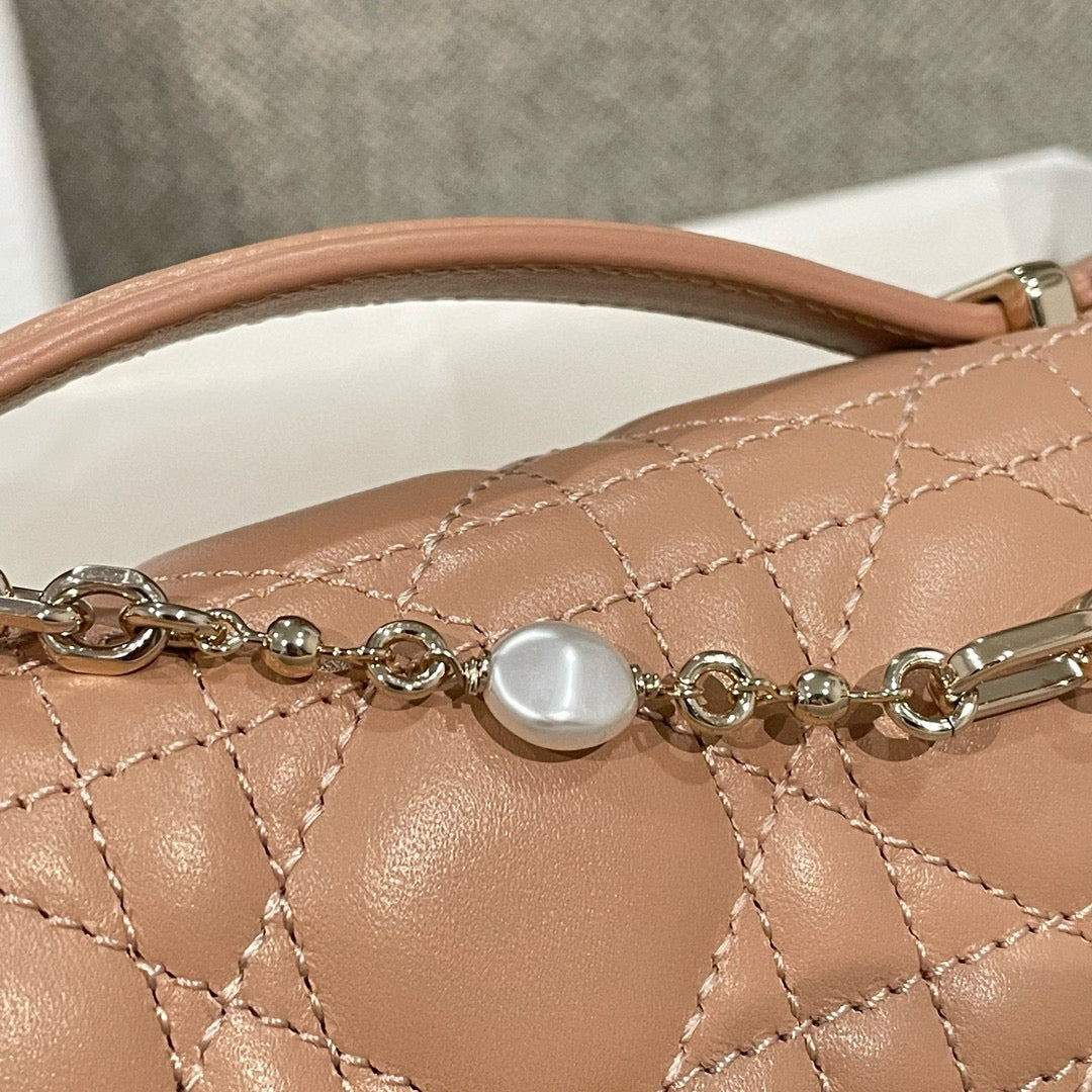 Dior WOC