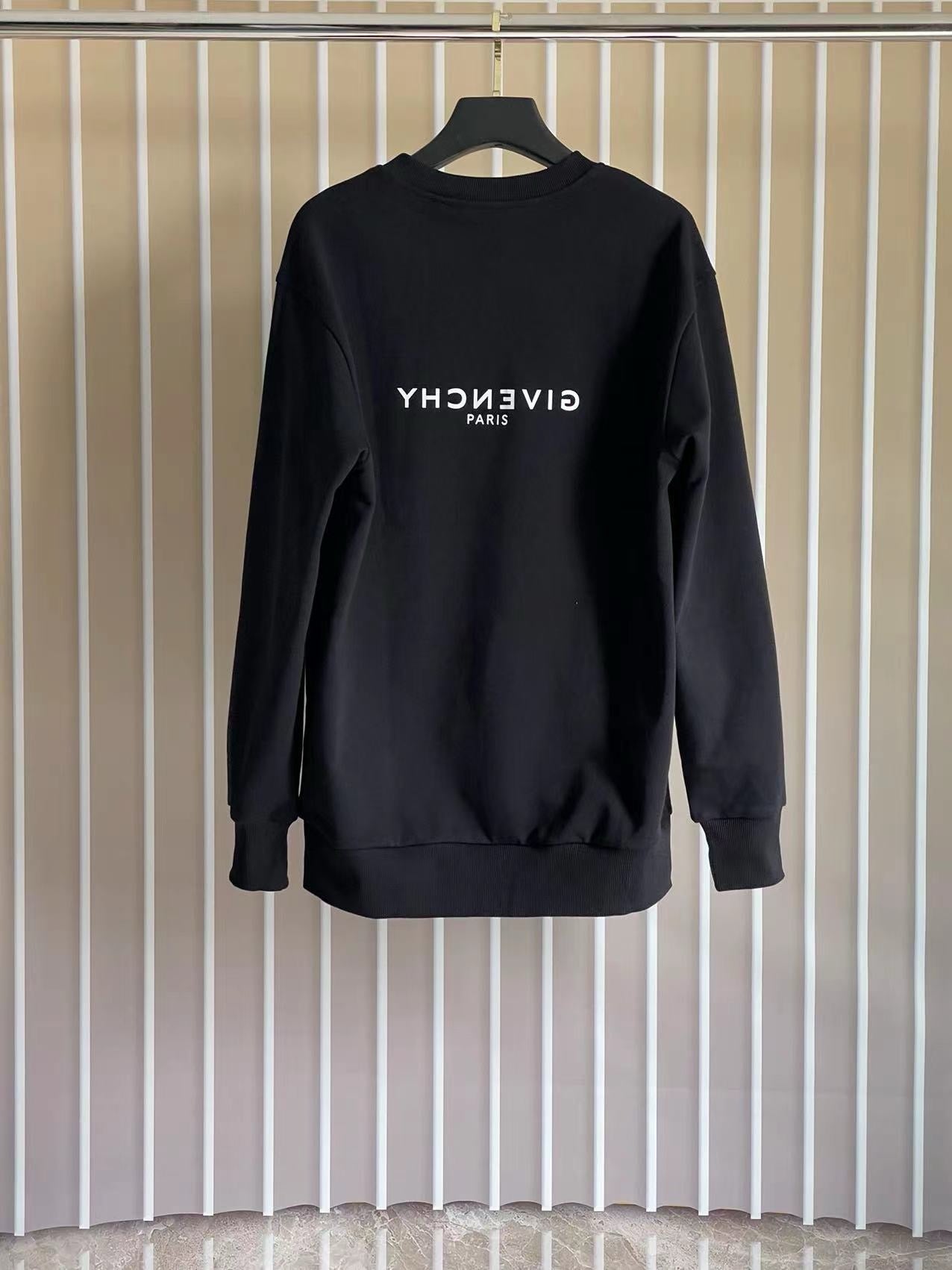 Gvc Sweater