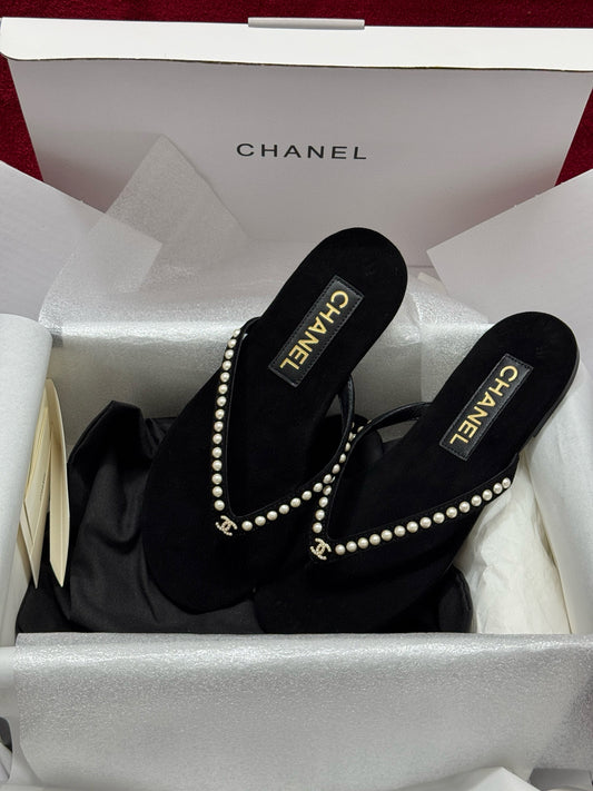 Chanel Slides