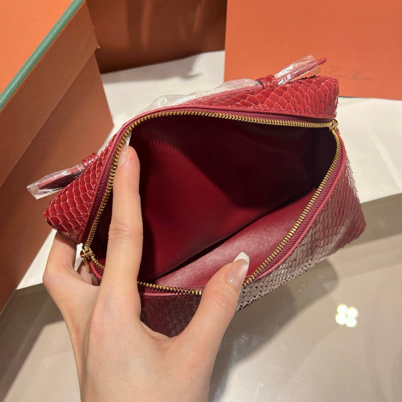 LP Extra Pocket L19 Handbag