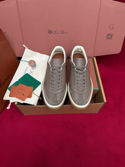 LP Sneaker