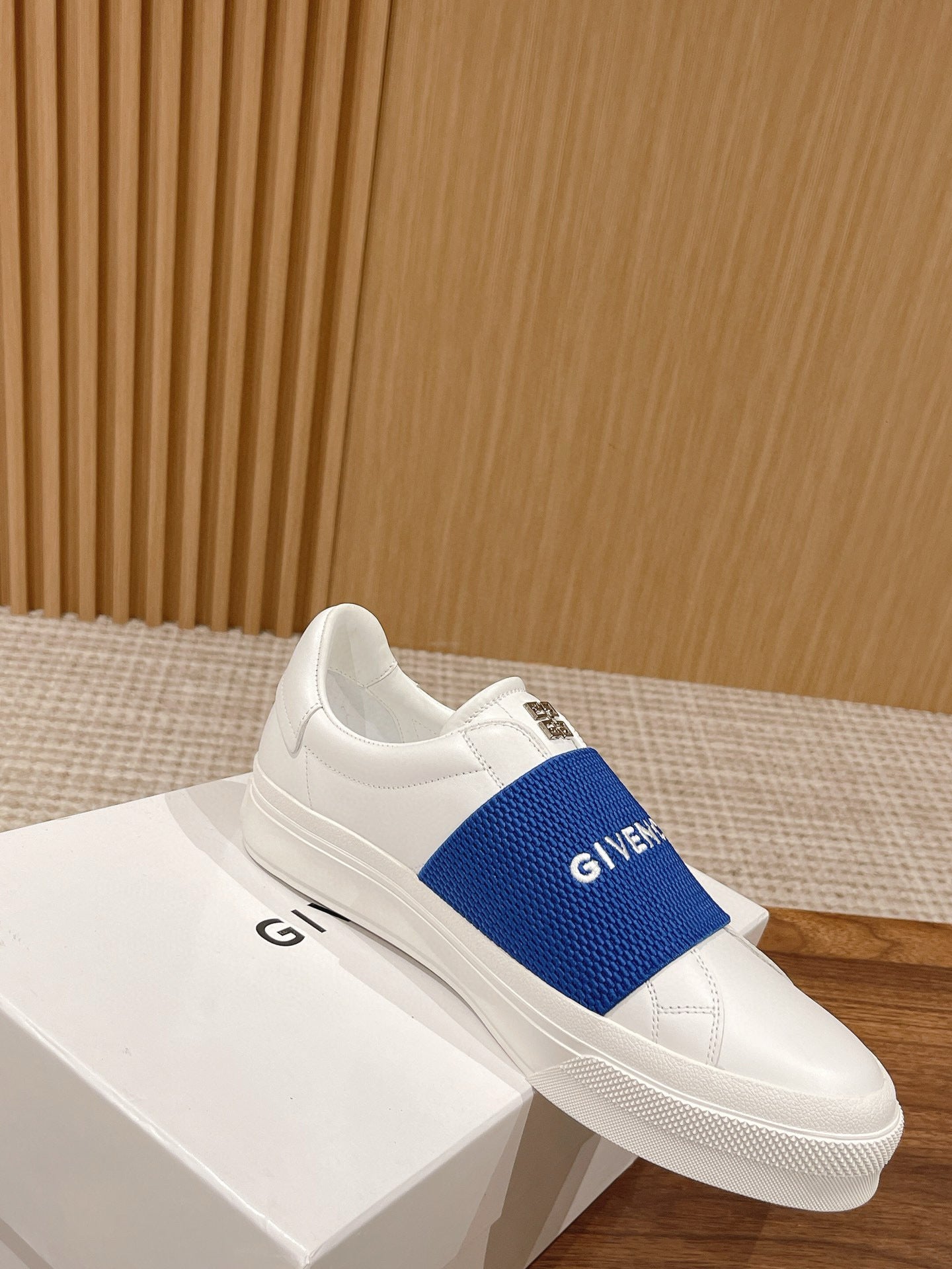Givenchy Sneakers