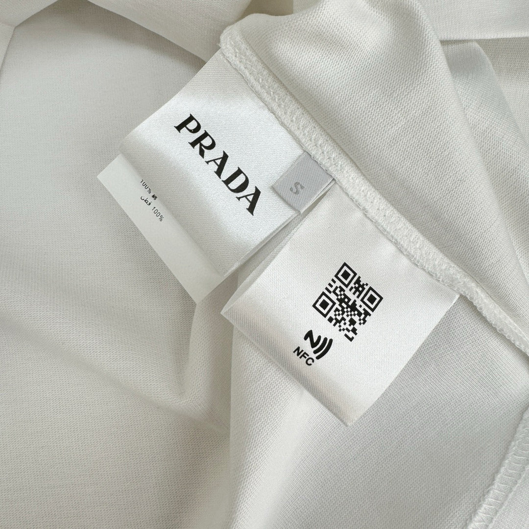 Camiseta Prada