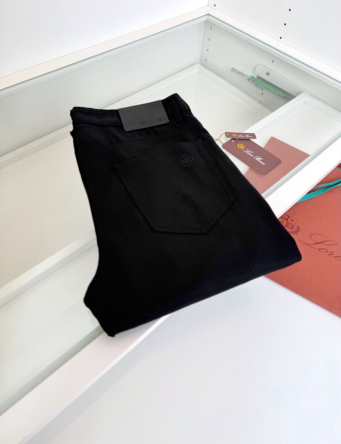 LP Long Pants