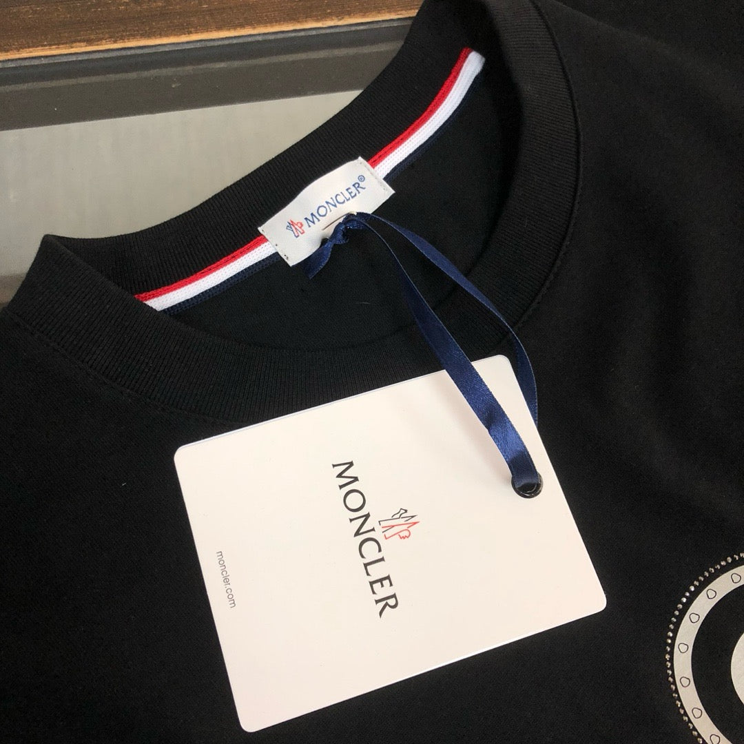 Moncler T-shirt