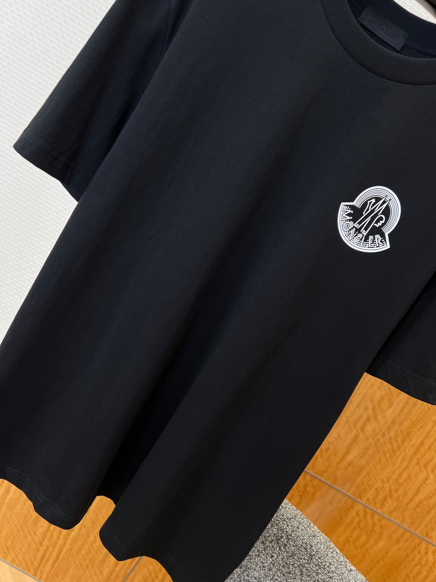 Moncler T-shirt