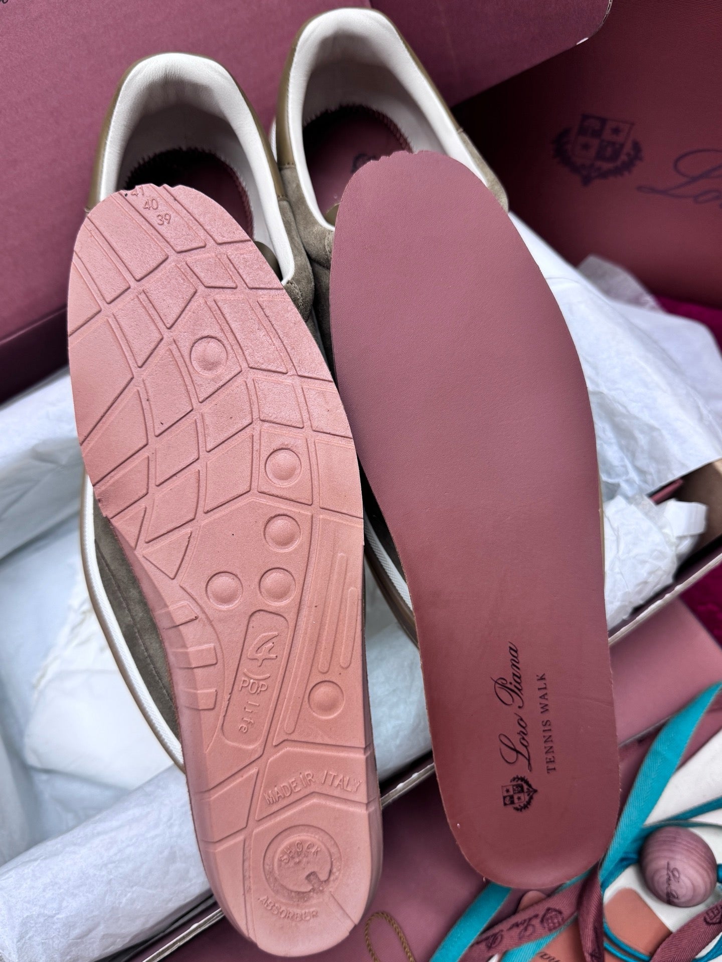 LP Sneaker