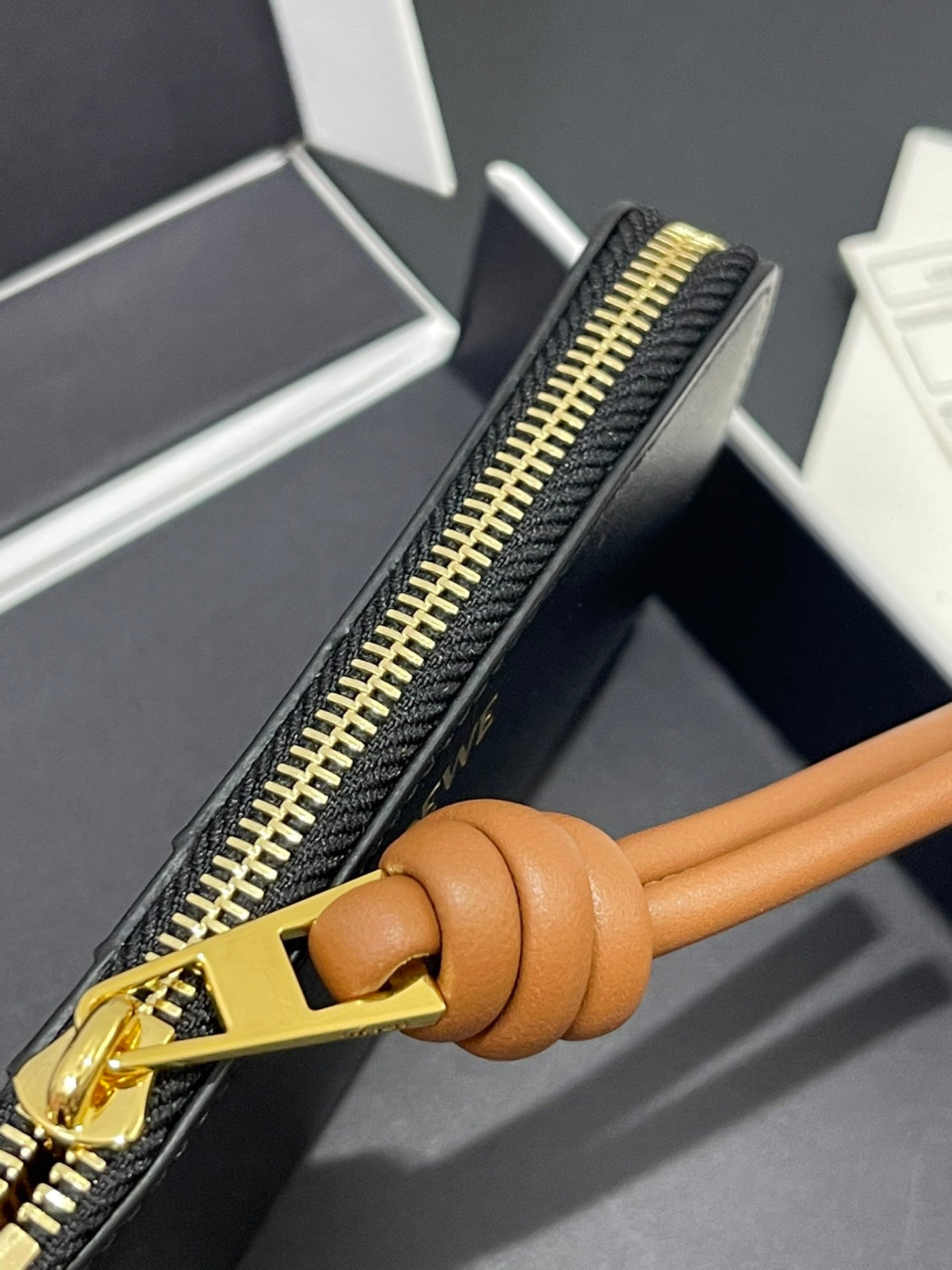 Loewe Wallet