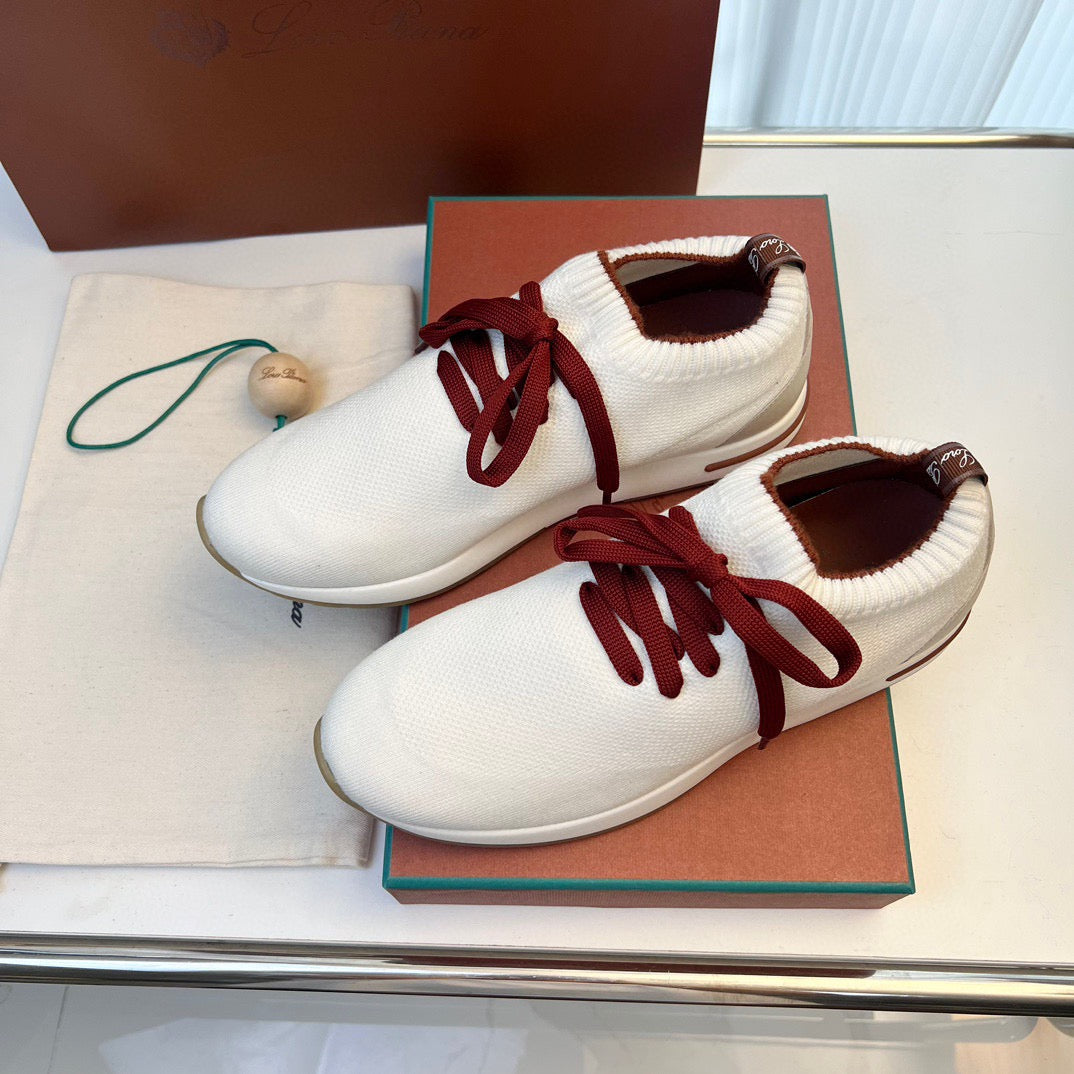 LP Sneakers