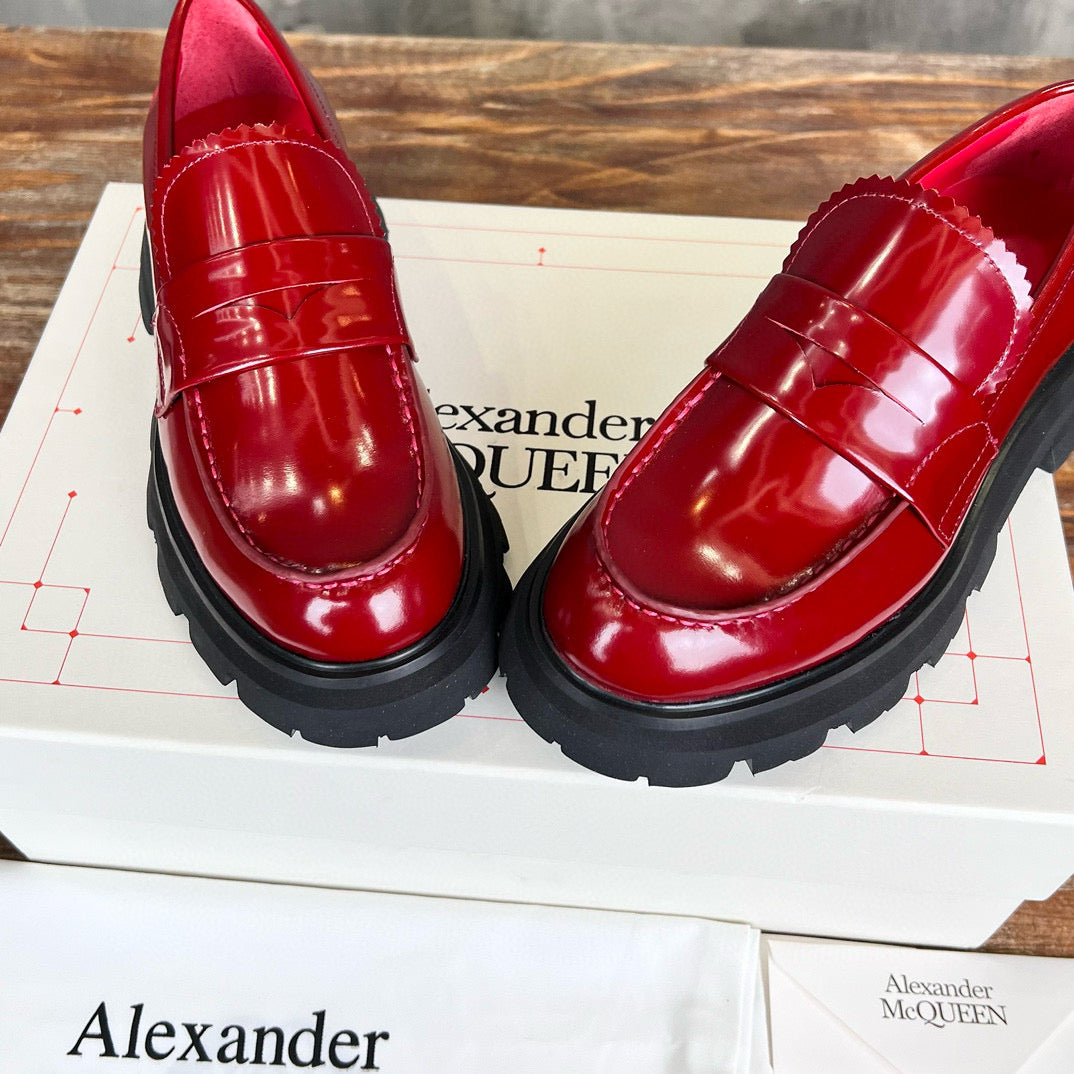 Alexander McQueen Loafer