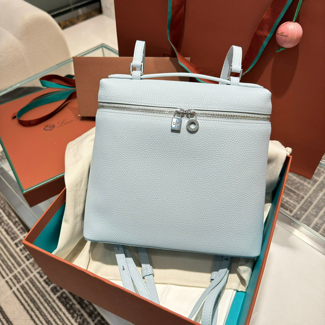 LP Extra Pocket L23.5 Backpack