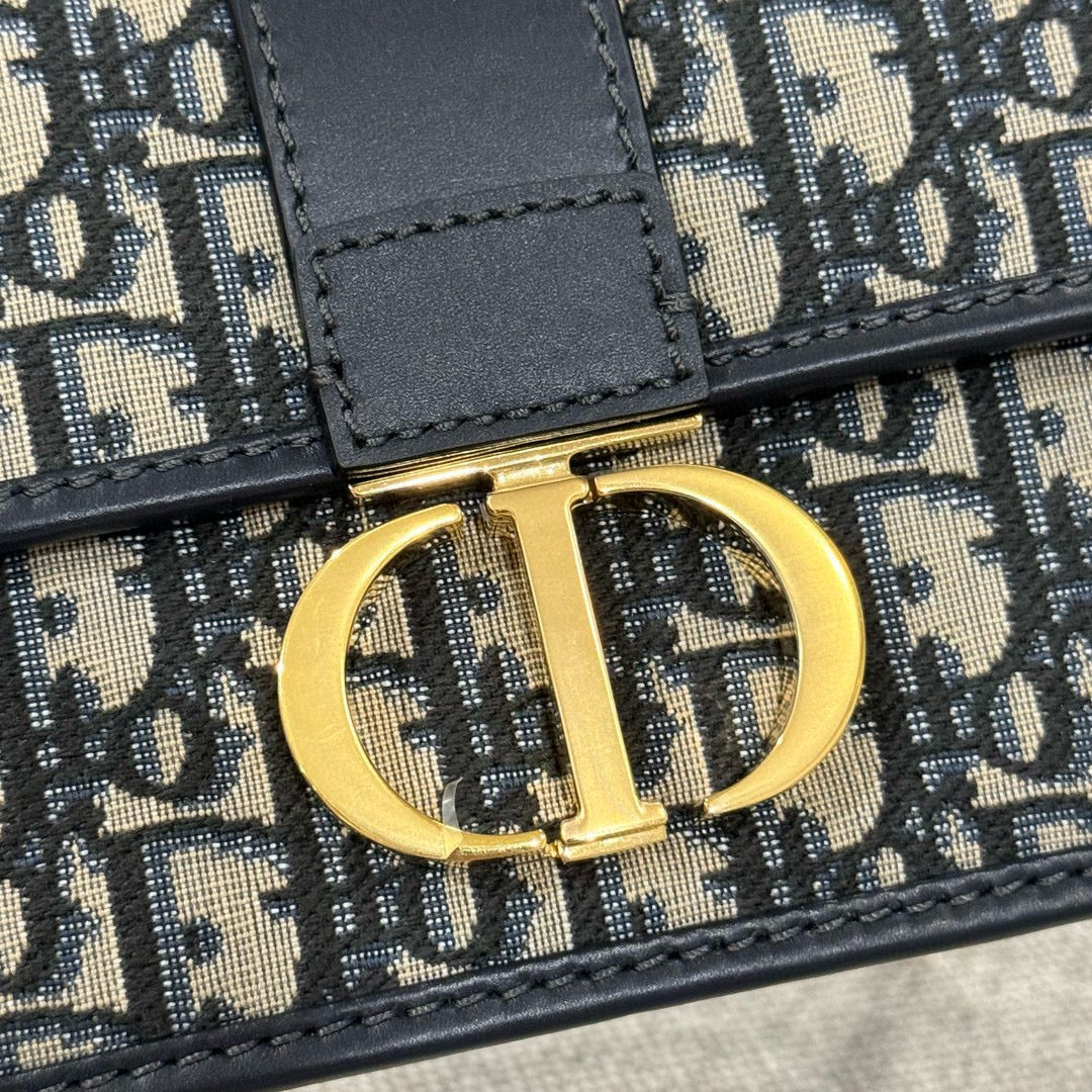 Dior Montaigne Bag