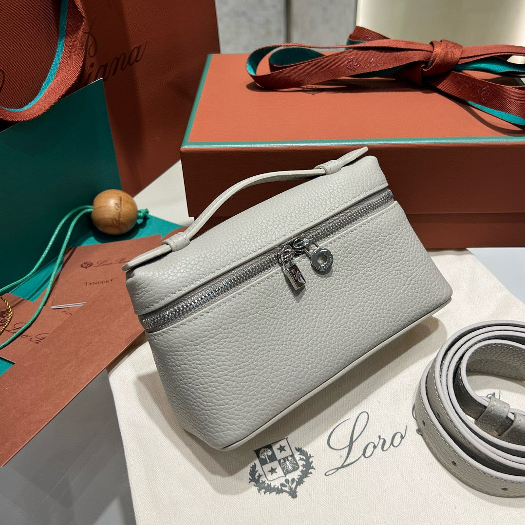 Loro Piana 16 Classic Bag