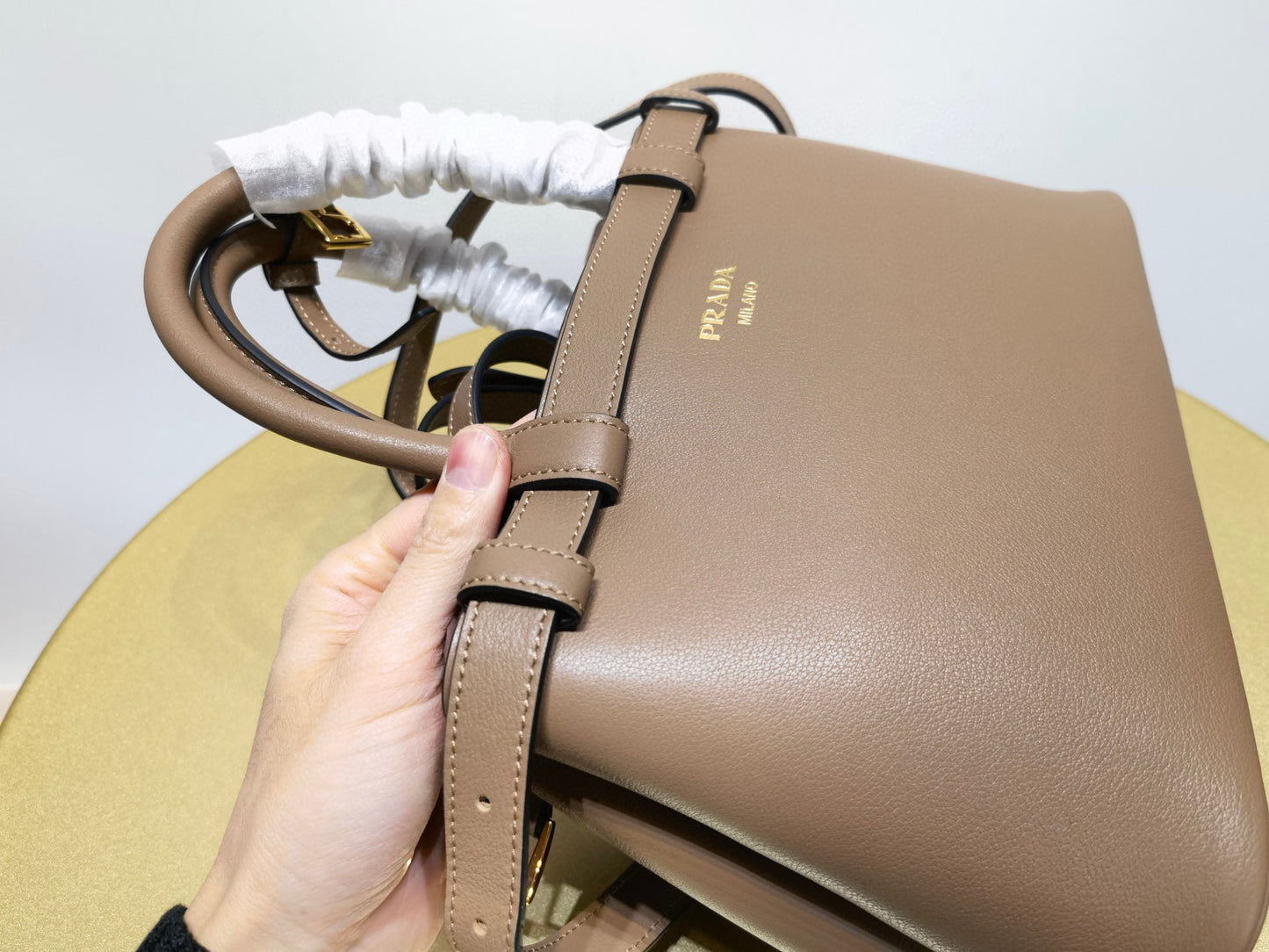 Prada Handbag 28x10x10.5cm