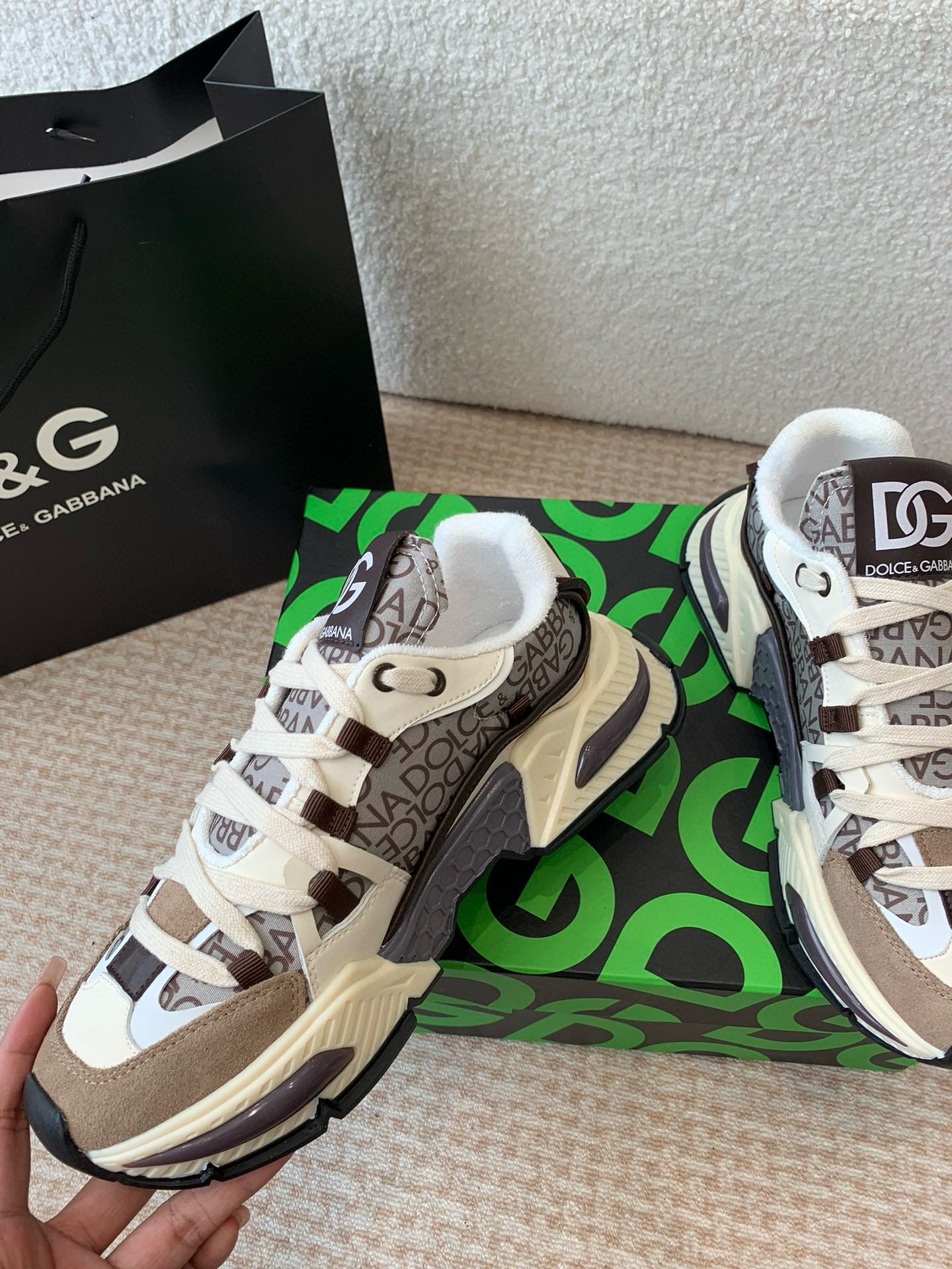 DG Sneakers