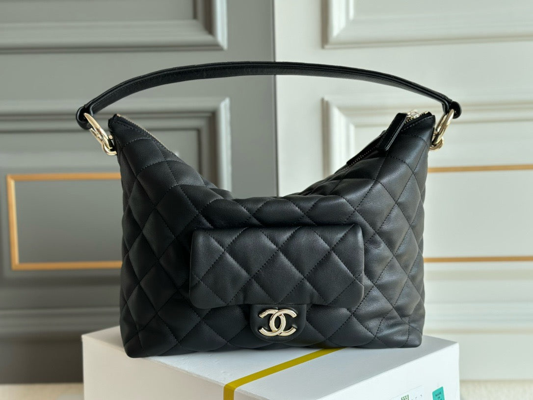 Chanel 23B Hobo Bag