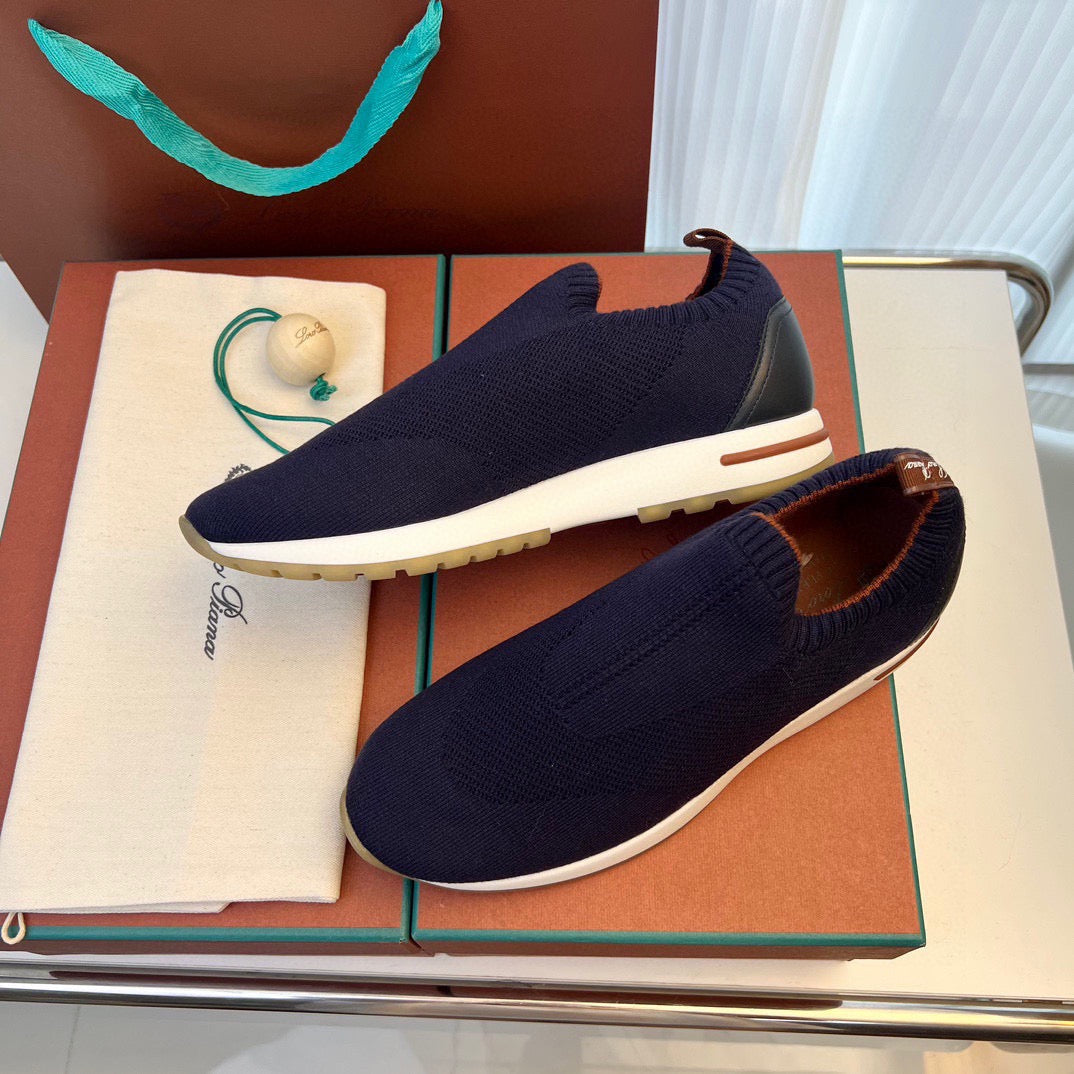 LP Sneakers