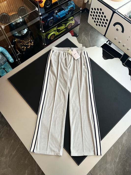 Celine Jogger