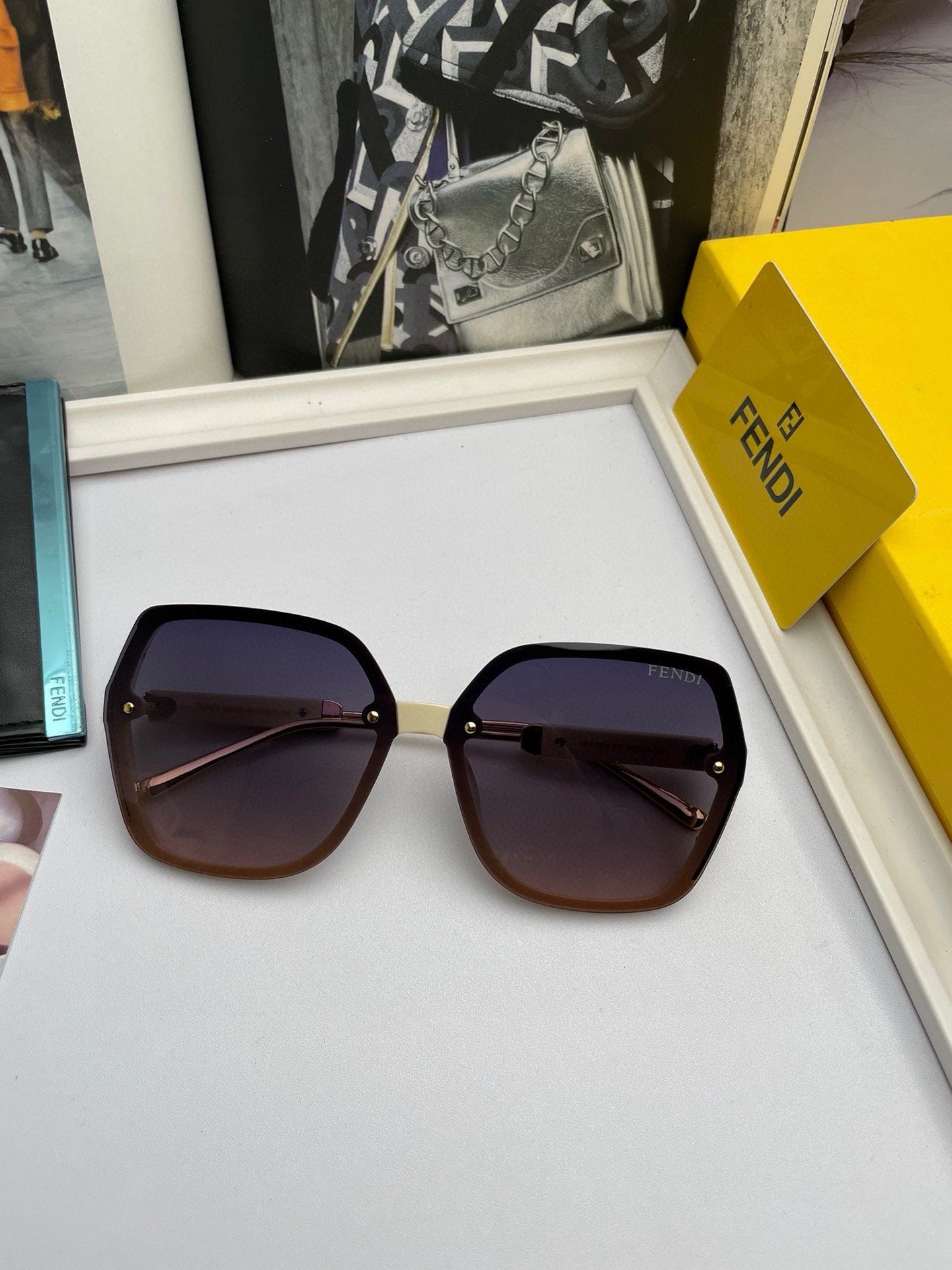 gafas de sol fendi