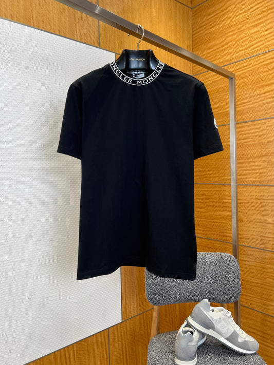 Moncler T-shirt