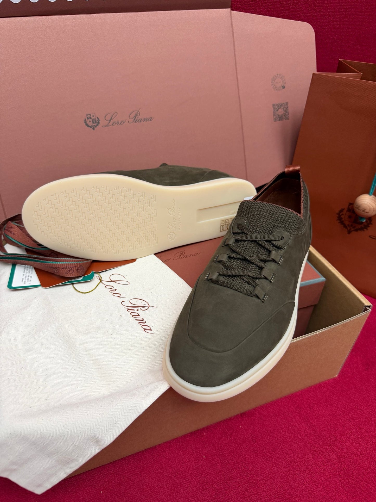 LP Sneaker