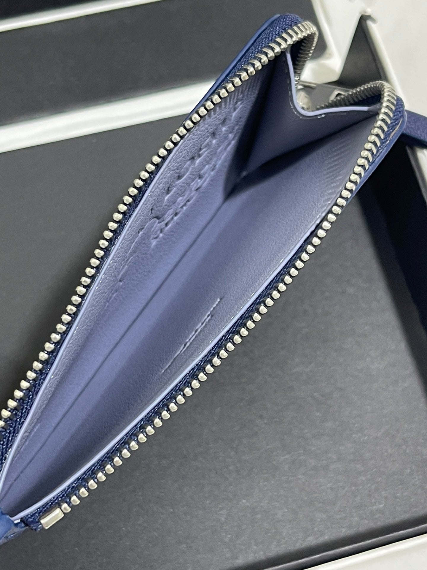 Loewe Wallet