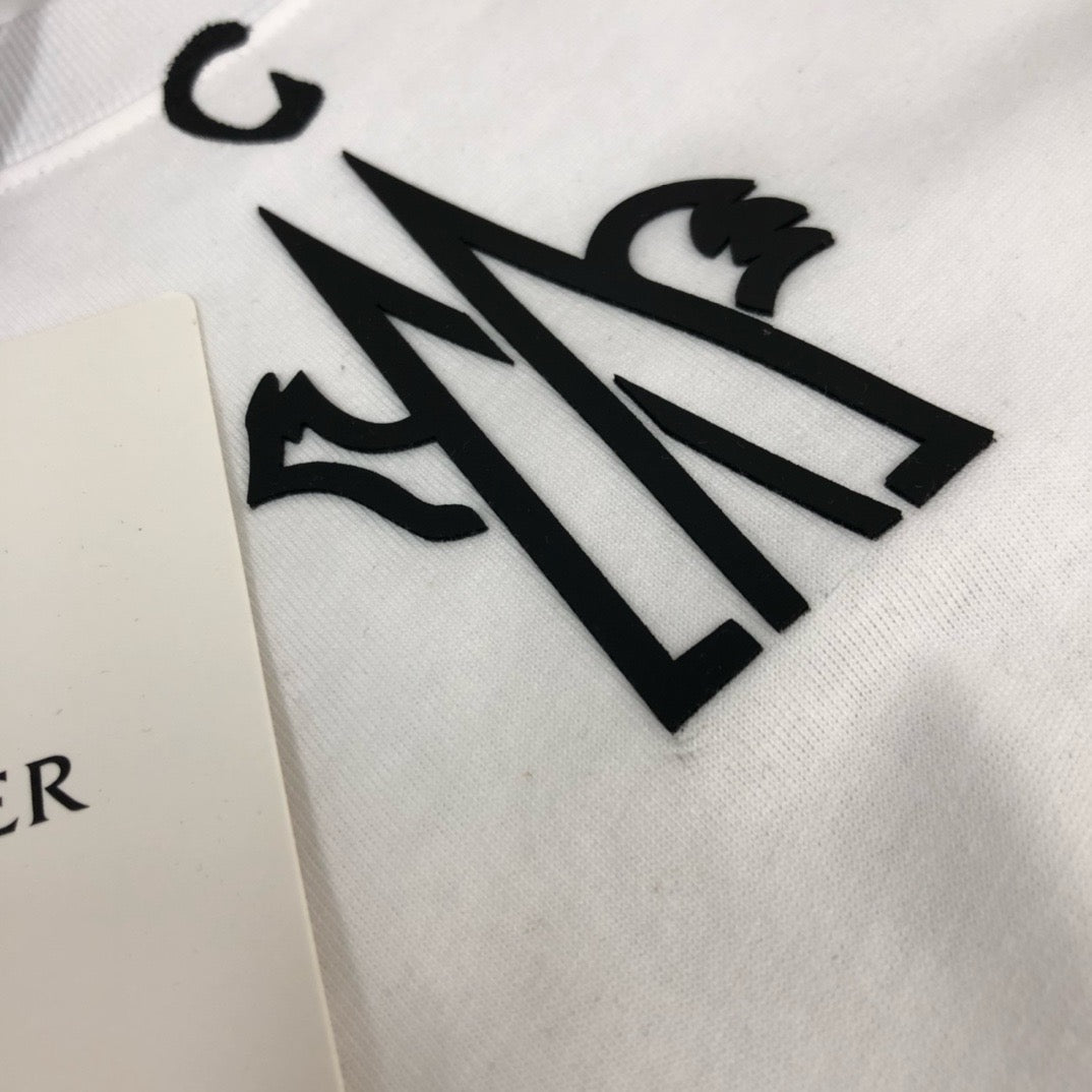 Moncler T-shirt