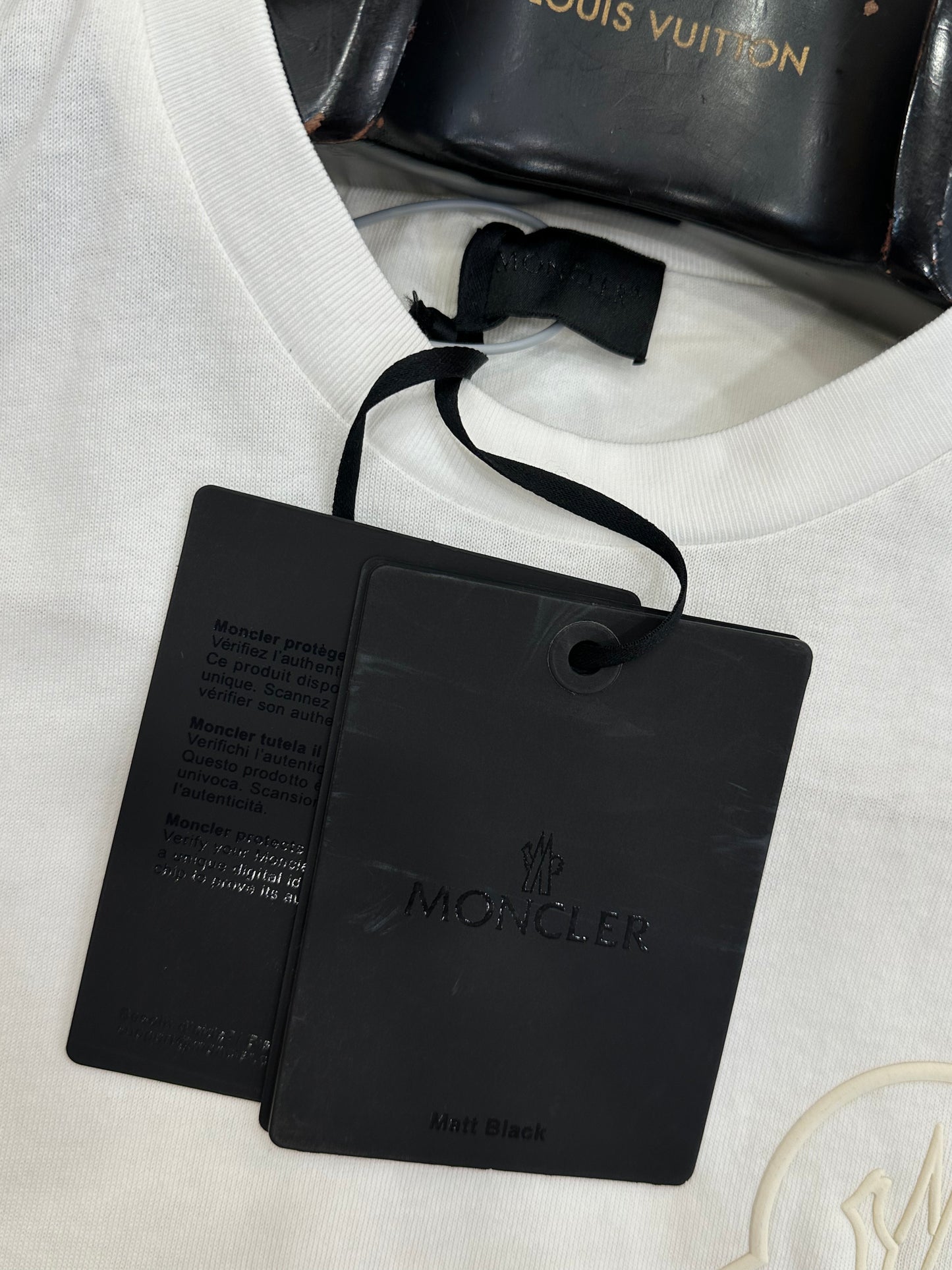 Moncler T-shirt