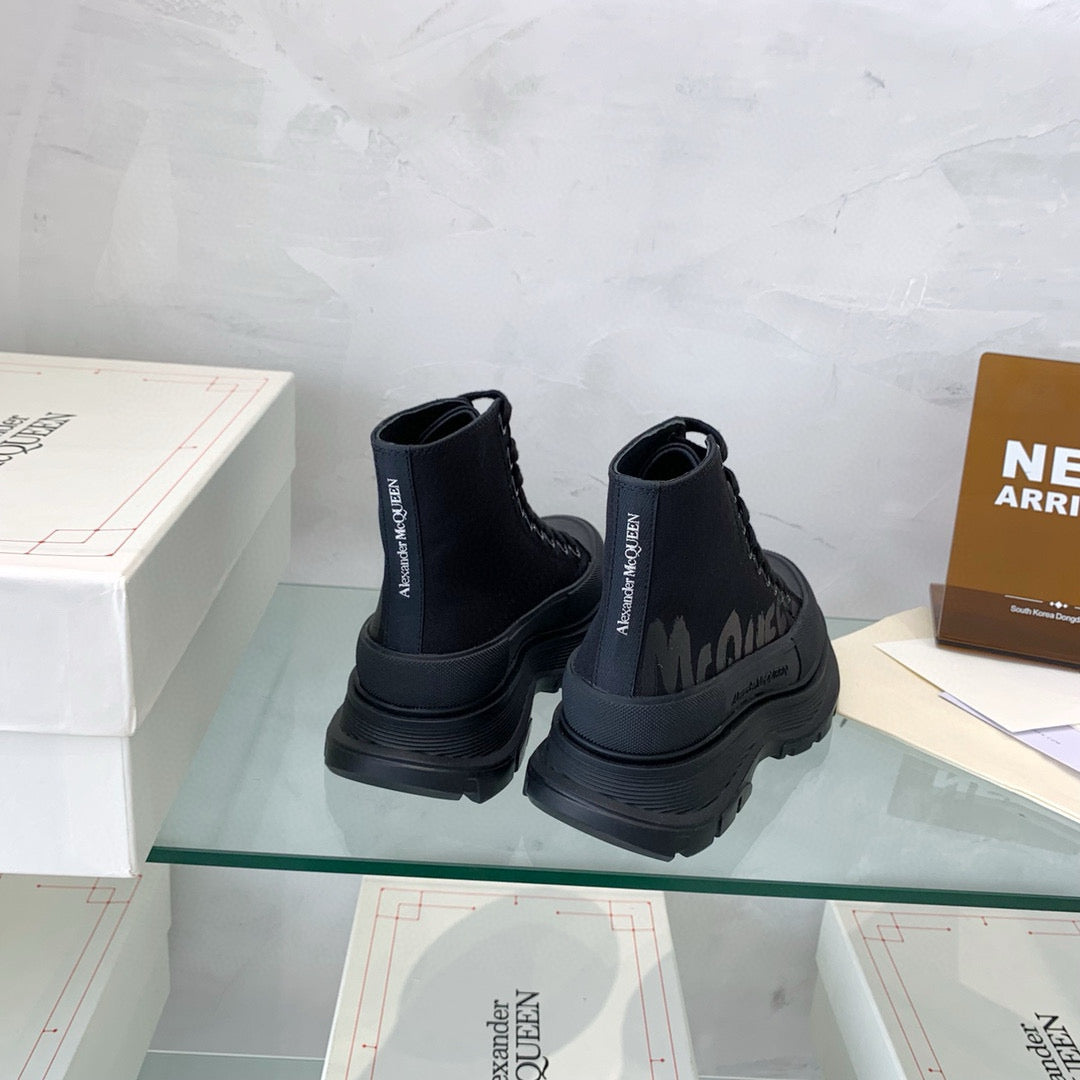 Alexander McQueen Sneakers
