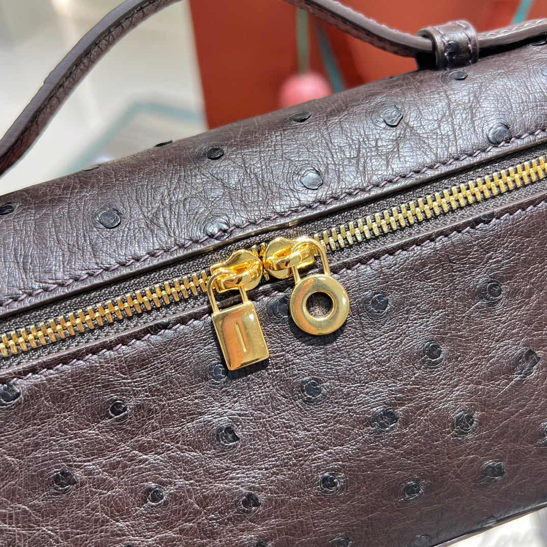LP Extra Pocket L19 Ostrich Leather Bag
