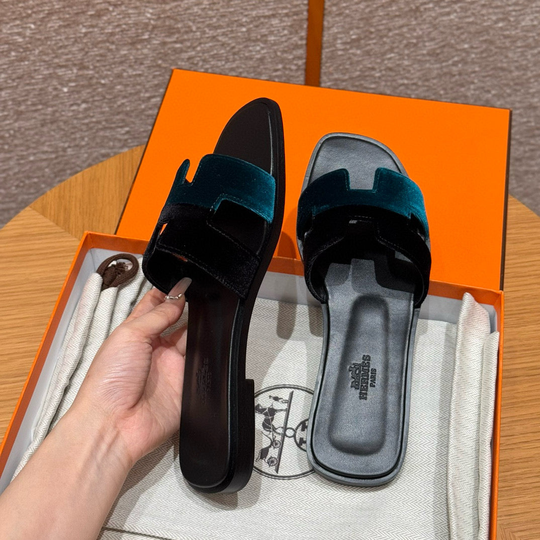 Hermes Slippers