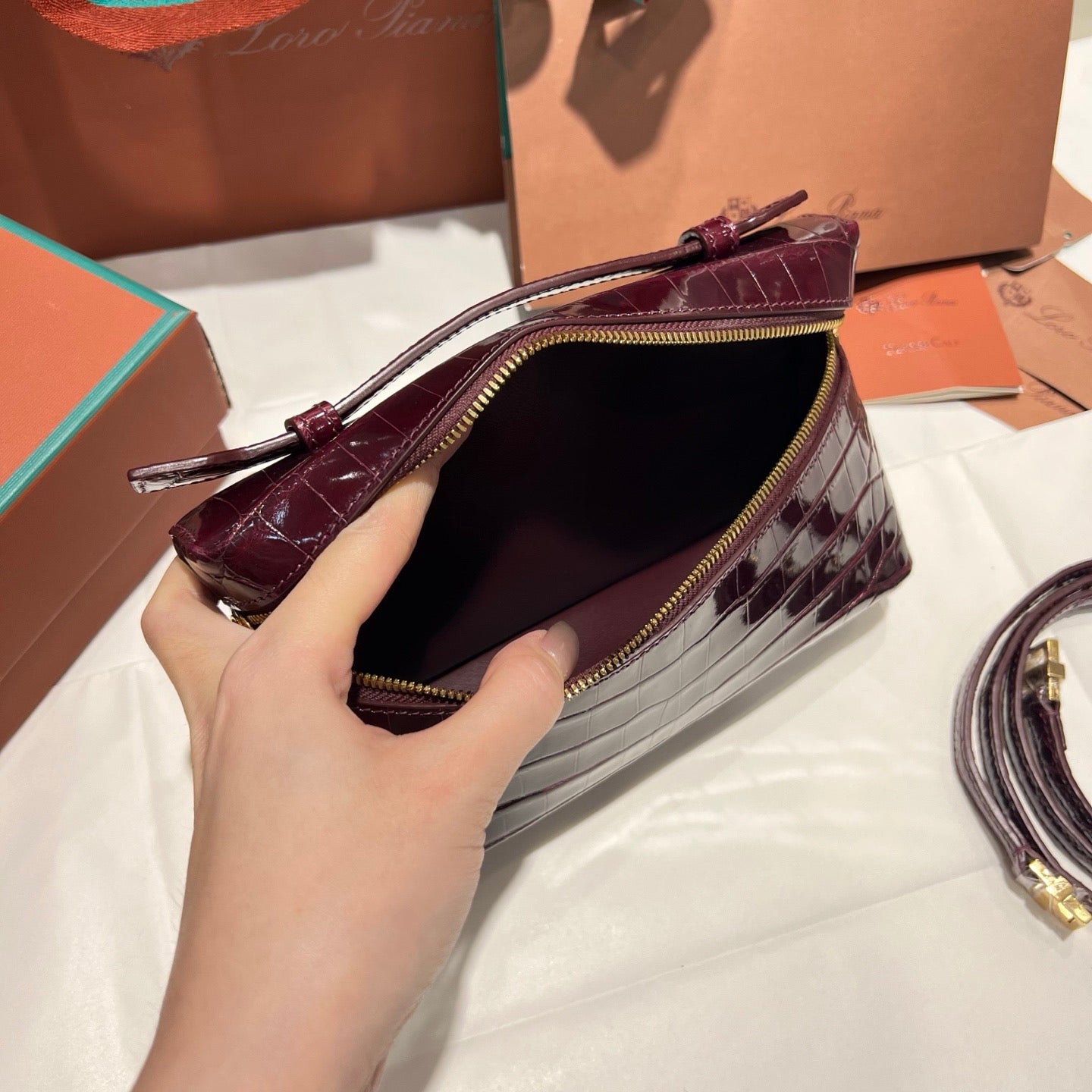 LP Extra Pocket L19 Handbag