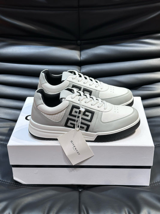 Givenchy Sneakers
